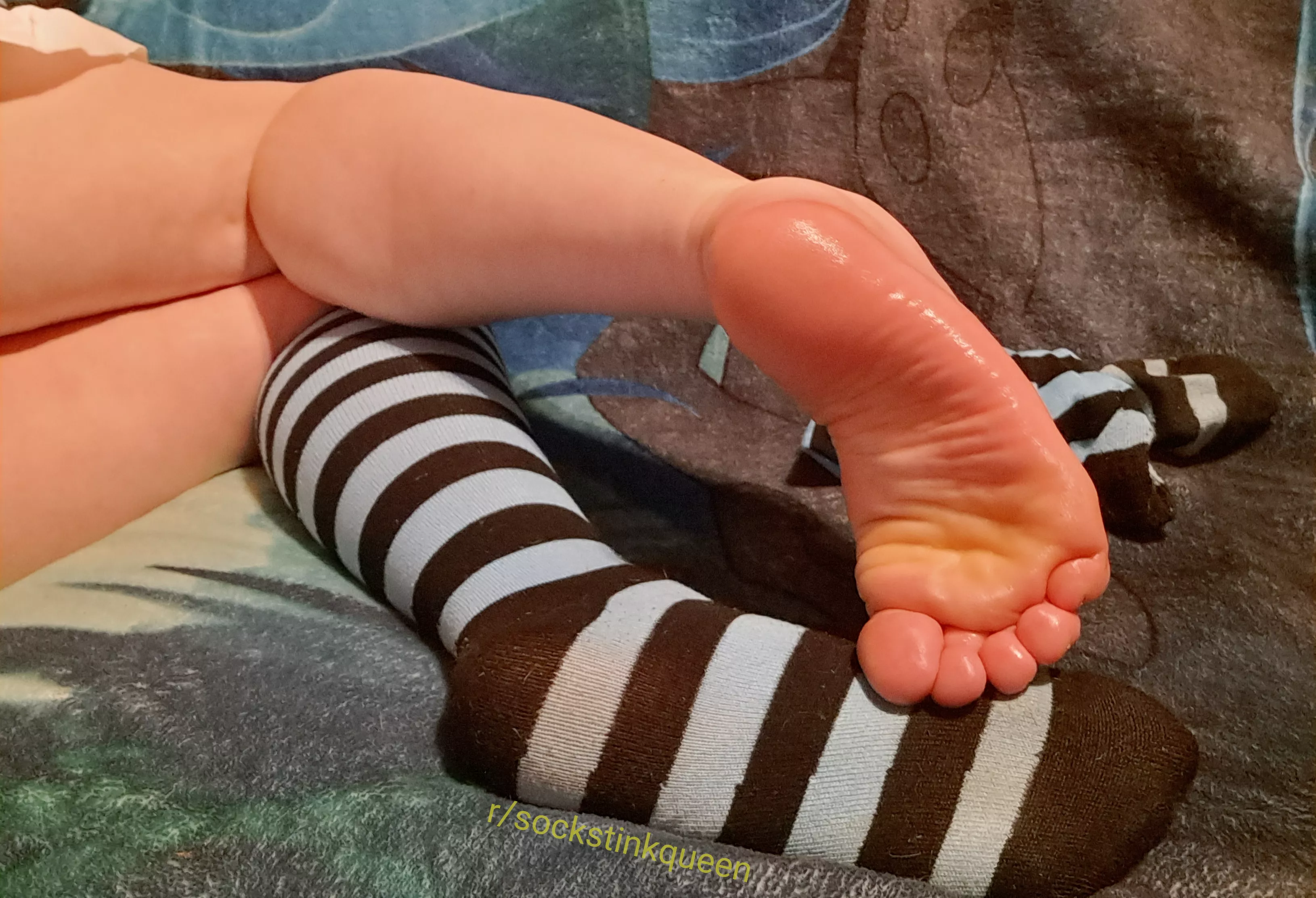 Care to count every wrinkle while you sniff my socks? ❤