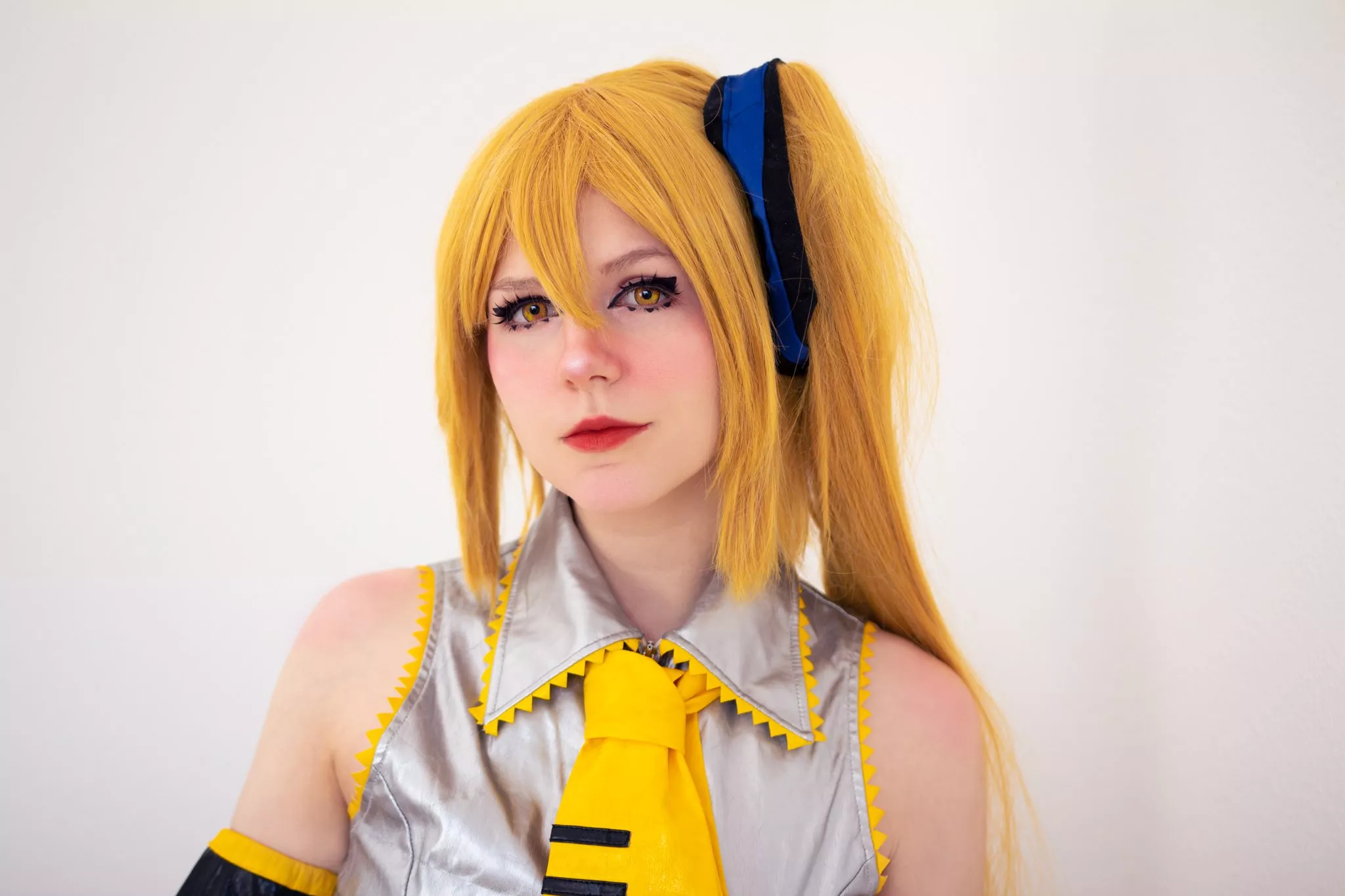 Casually staring into your soul ~Akita Neru from Vocaloid by x_nori_ [Self]