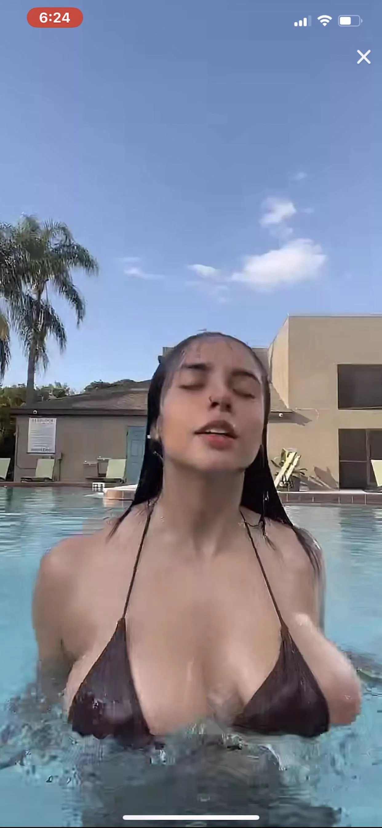 Celesteliv nipslip on live