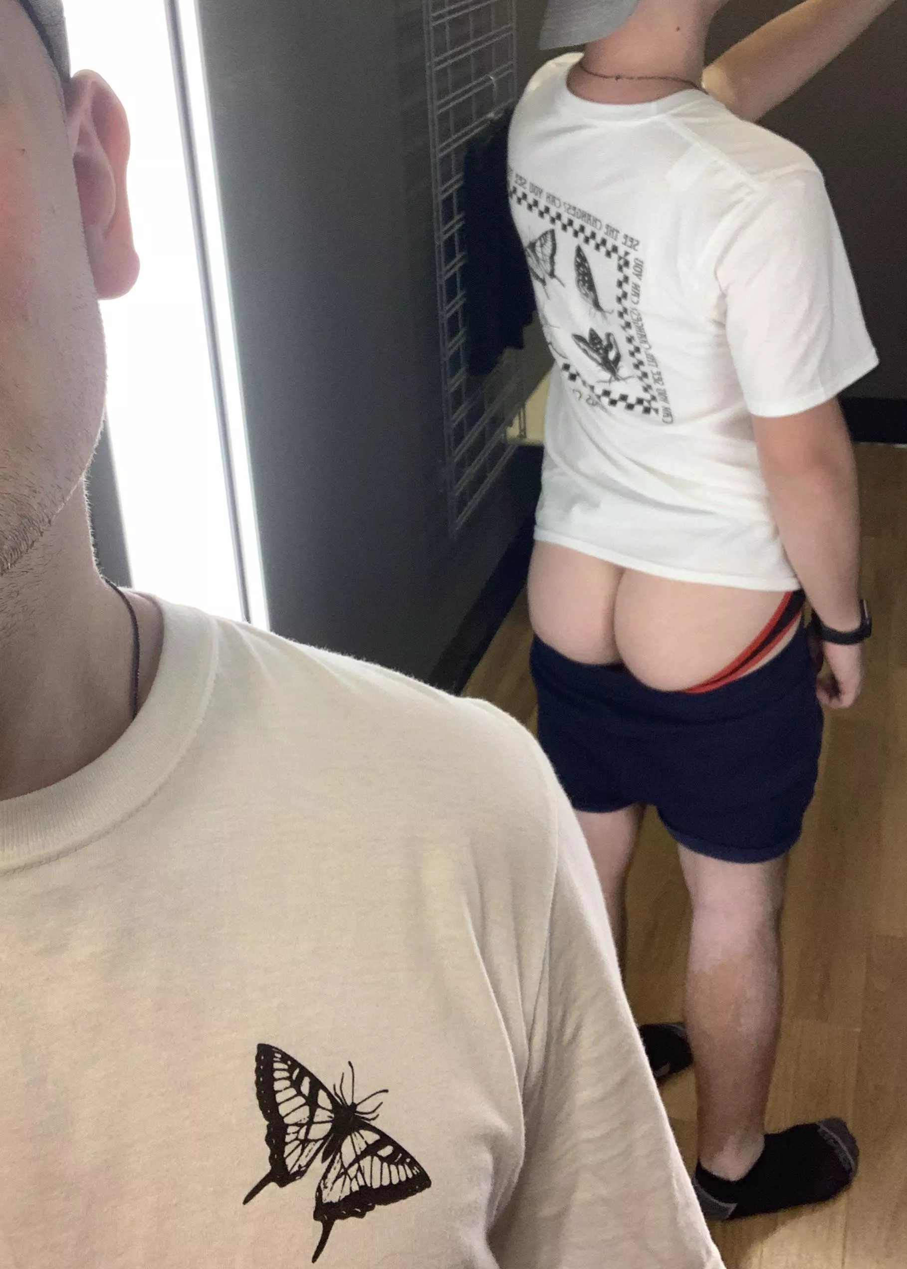 changing room butt