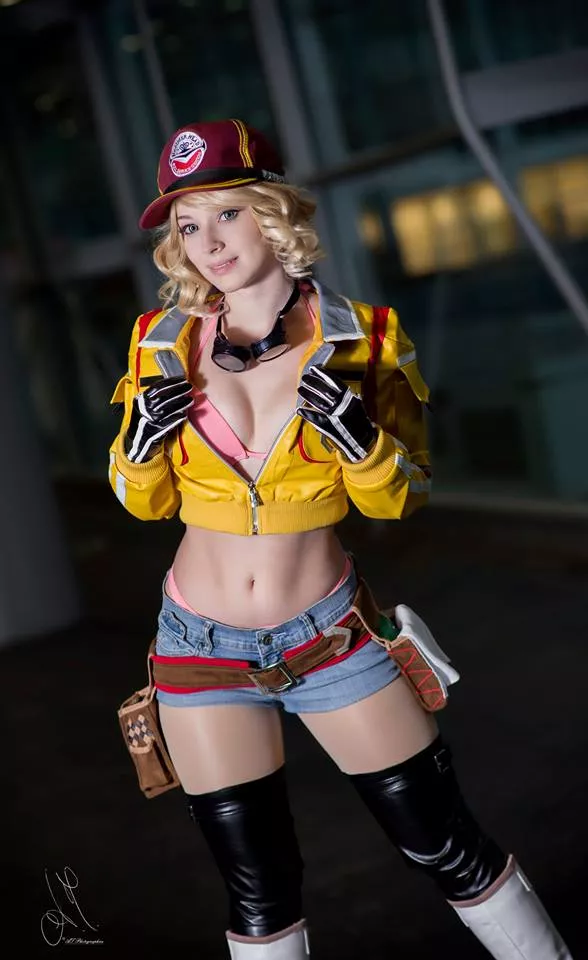 Cindy Aurum by Enji Night