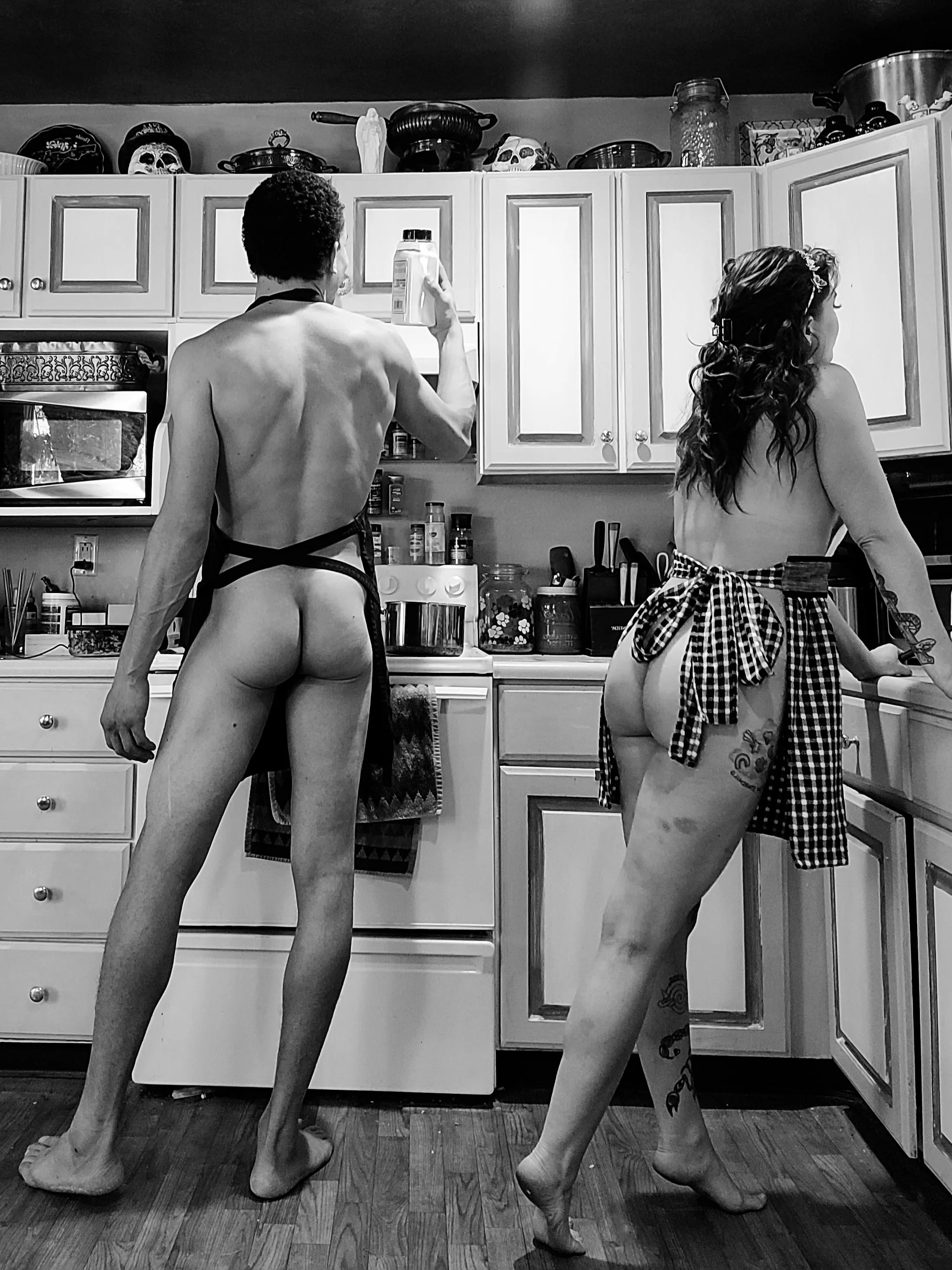 Classic fetish pin up couple Madam Mystic and Brock Rodenburg cooking and nude