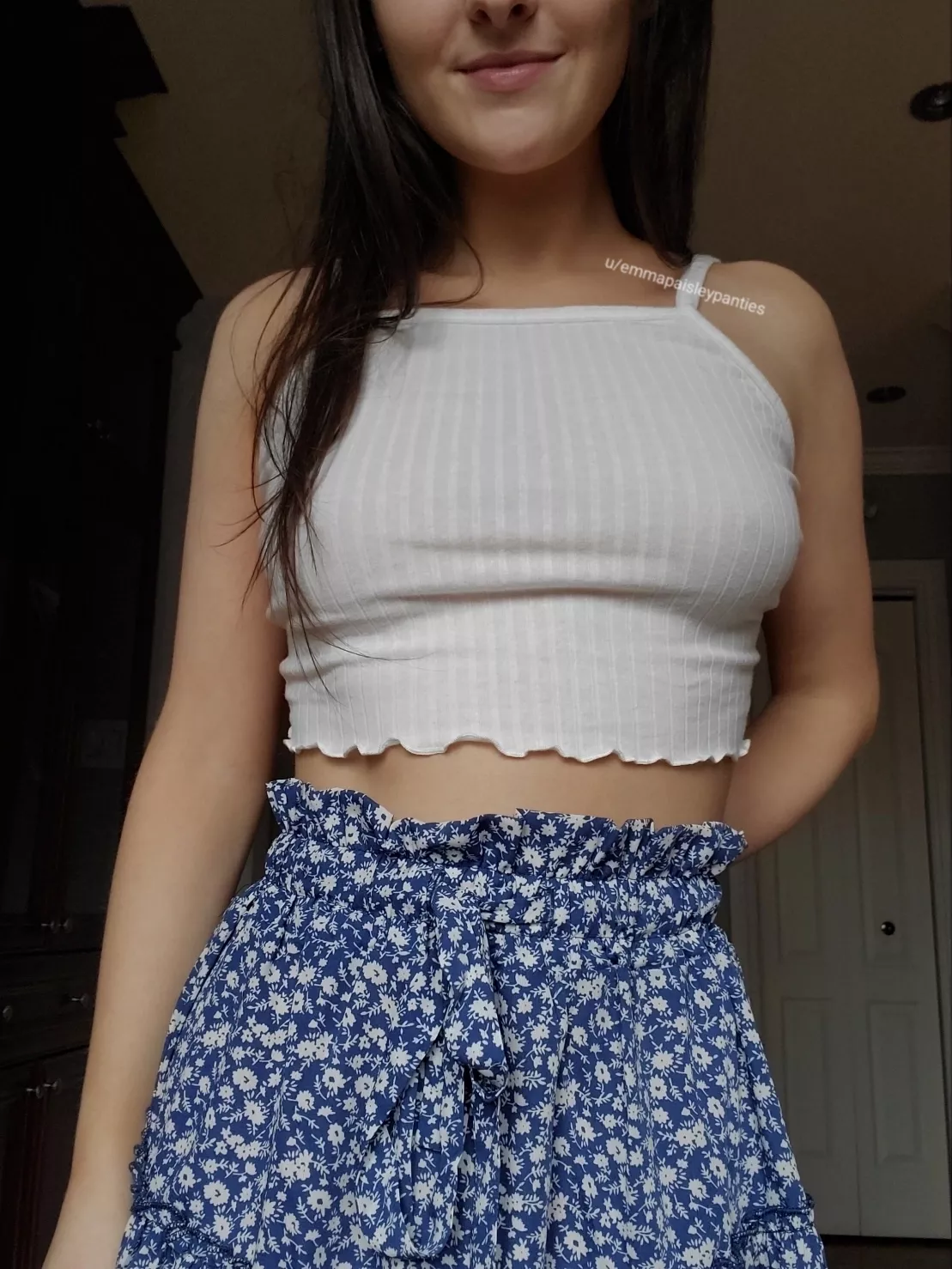 Classic white croptop