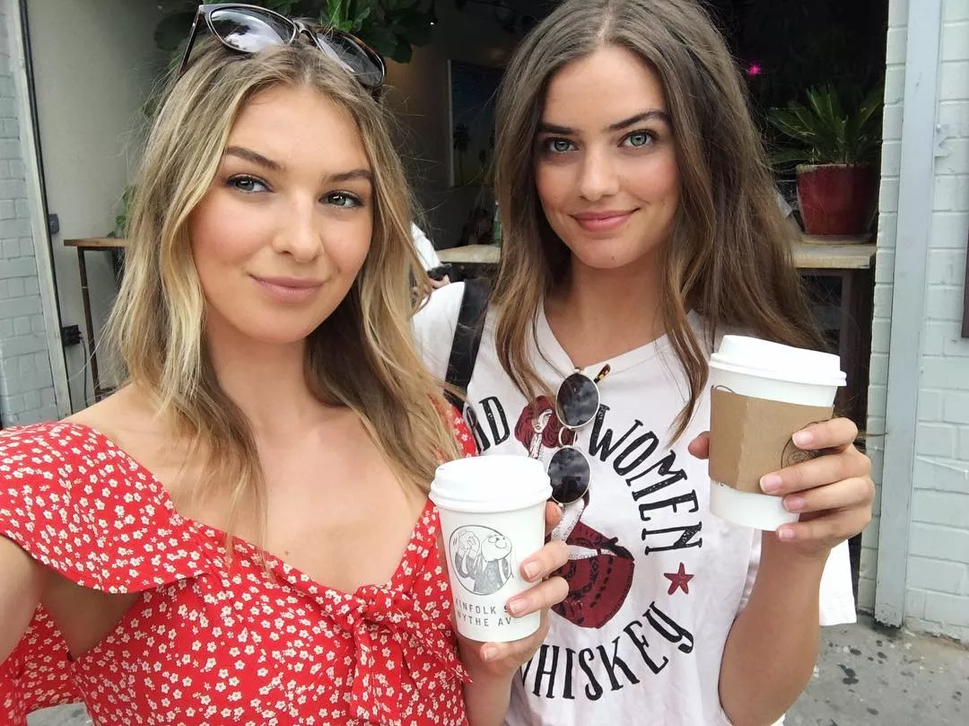 Coffees To Go - Left Or Right?