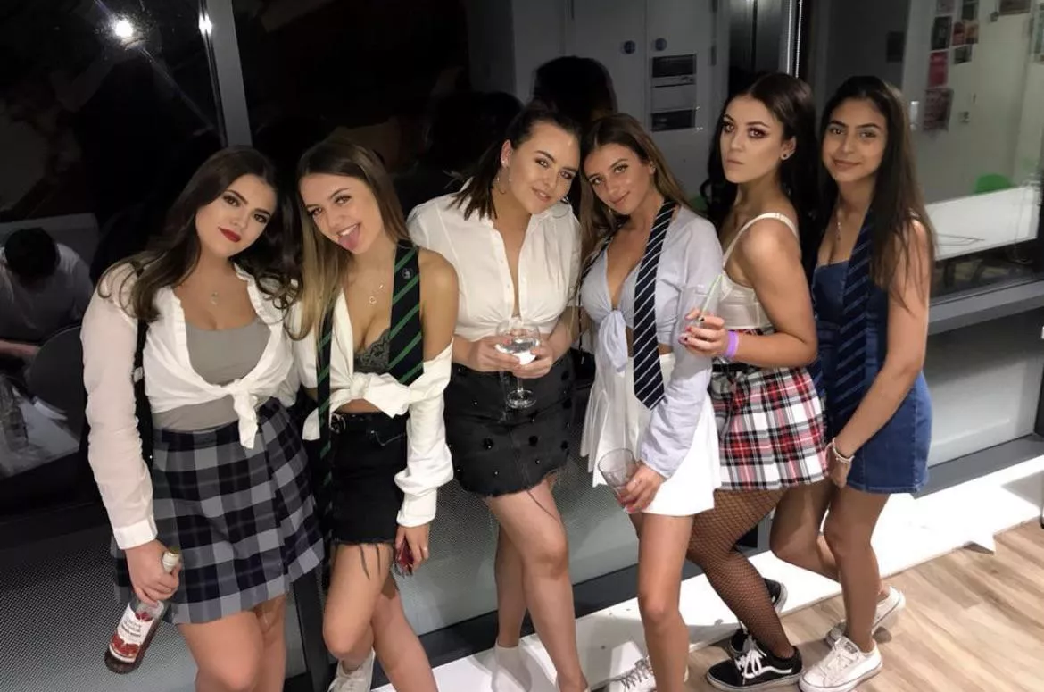 College girls [6]