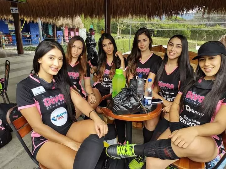 Colombian futbol ladies