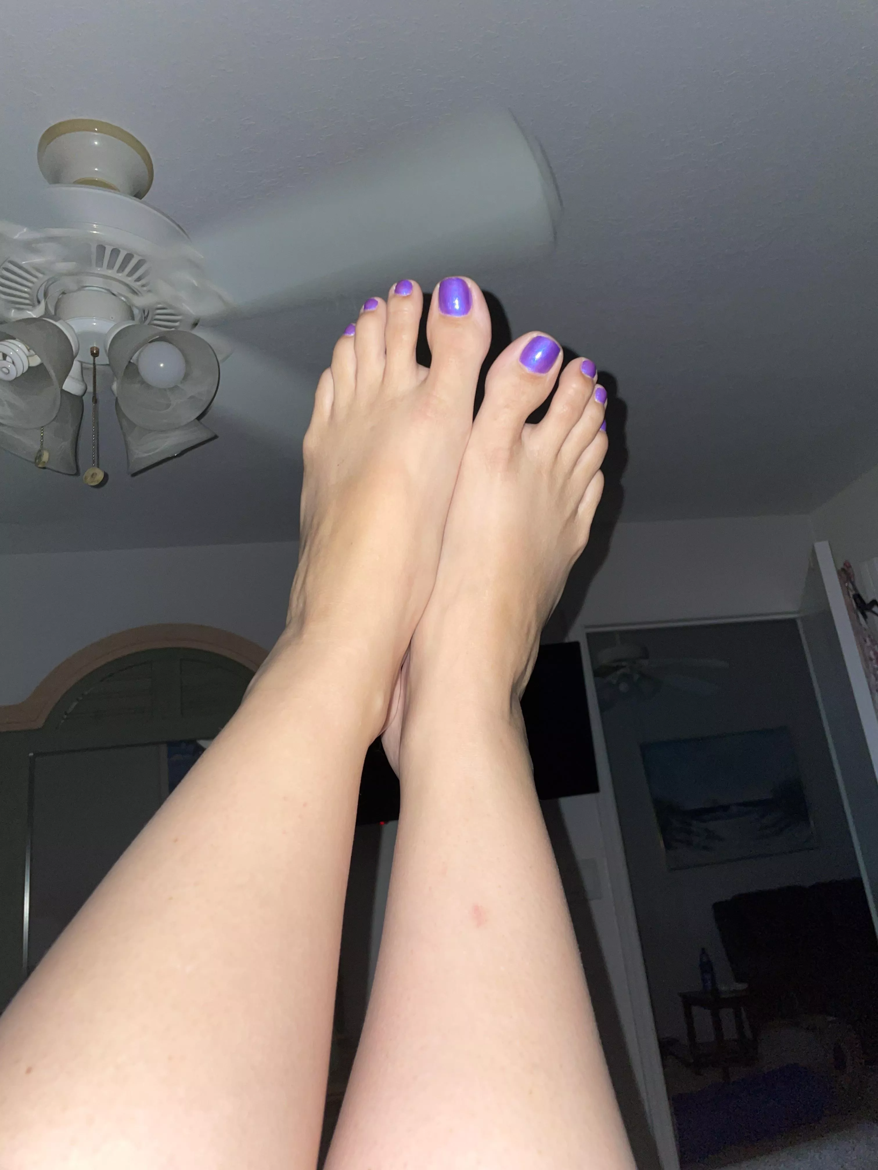 Come be my little foot slave