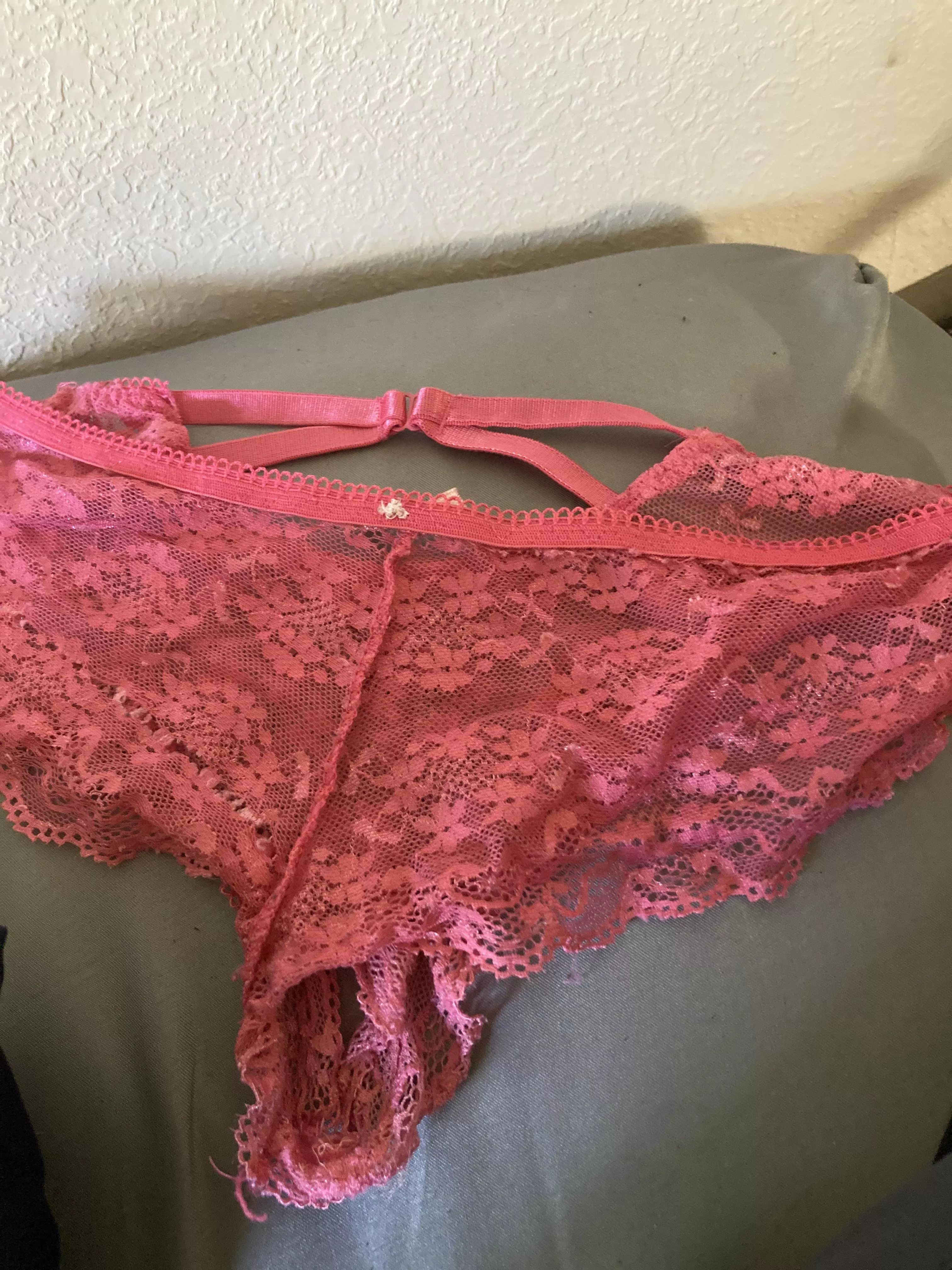 Cousins panties I couldn’t resist taking 🤤