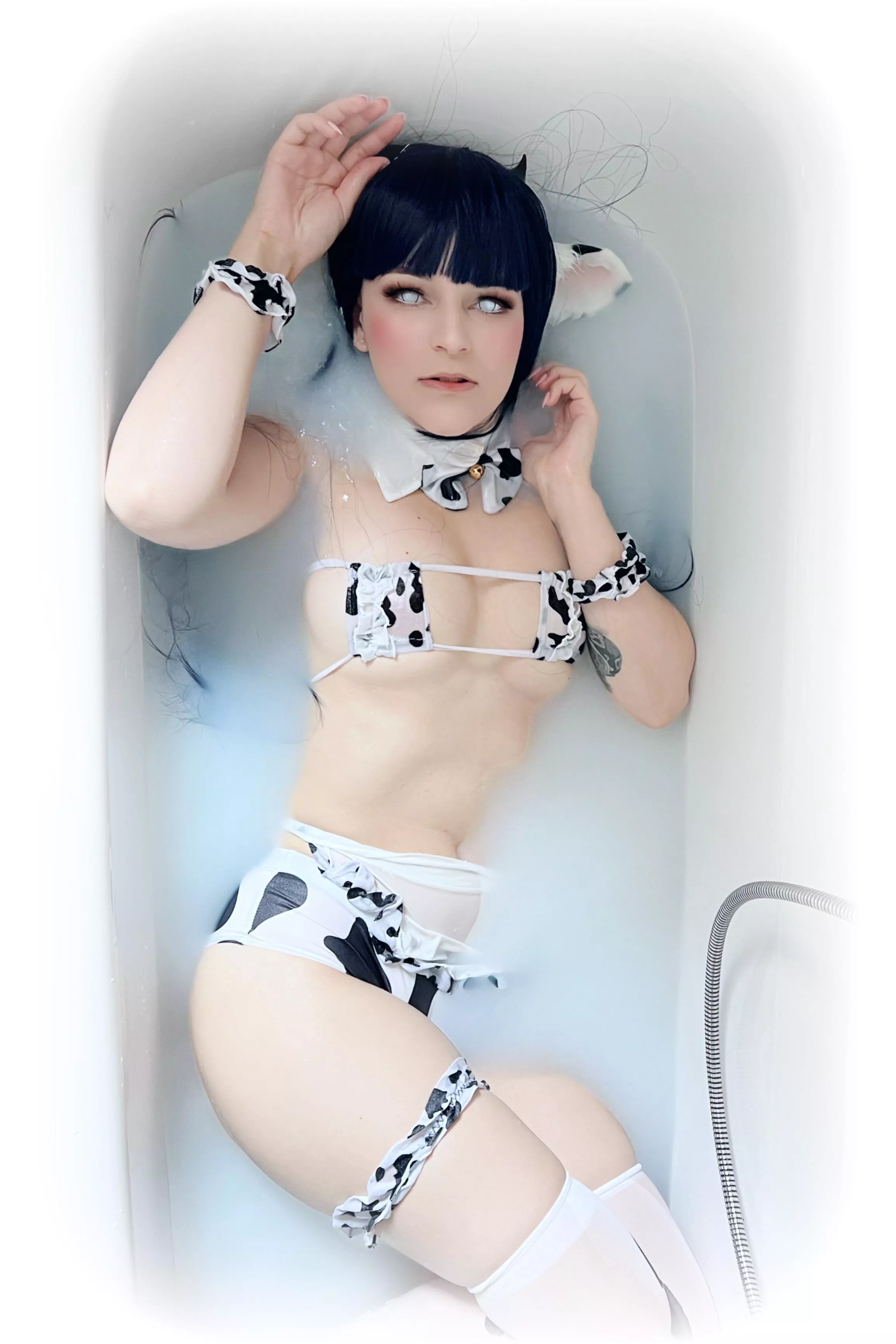 Cow Hinata by Nagini Cosplay ðŸ®