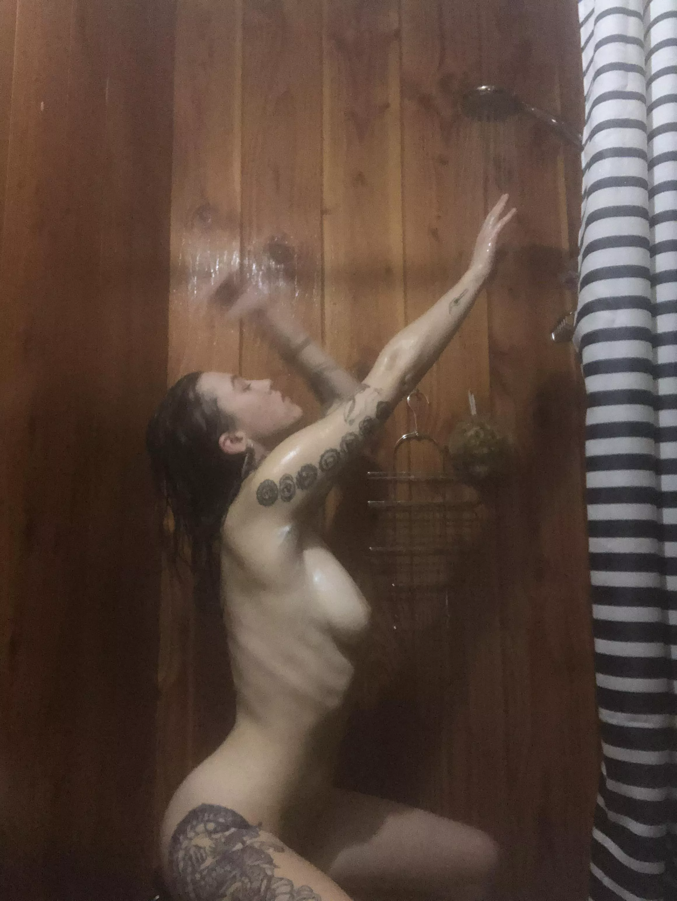 Cum join me in a steamy hot shower after a long day x