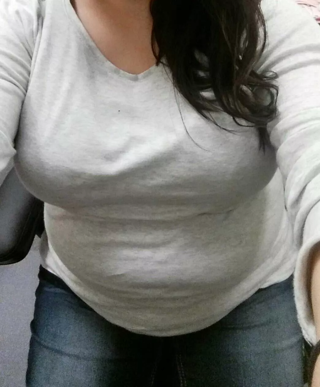 Cum on my cute little Latina wife! Clothed pics with face, no nudes. Kik junker222 to tribute!