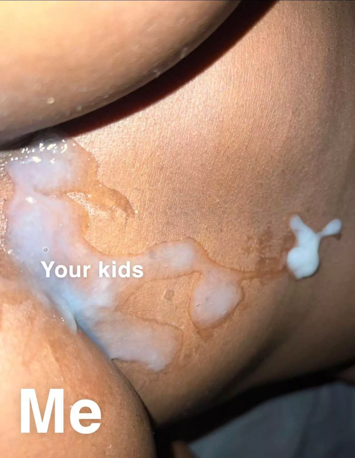 Cum on my mommy milkies 💦