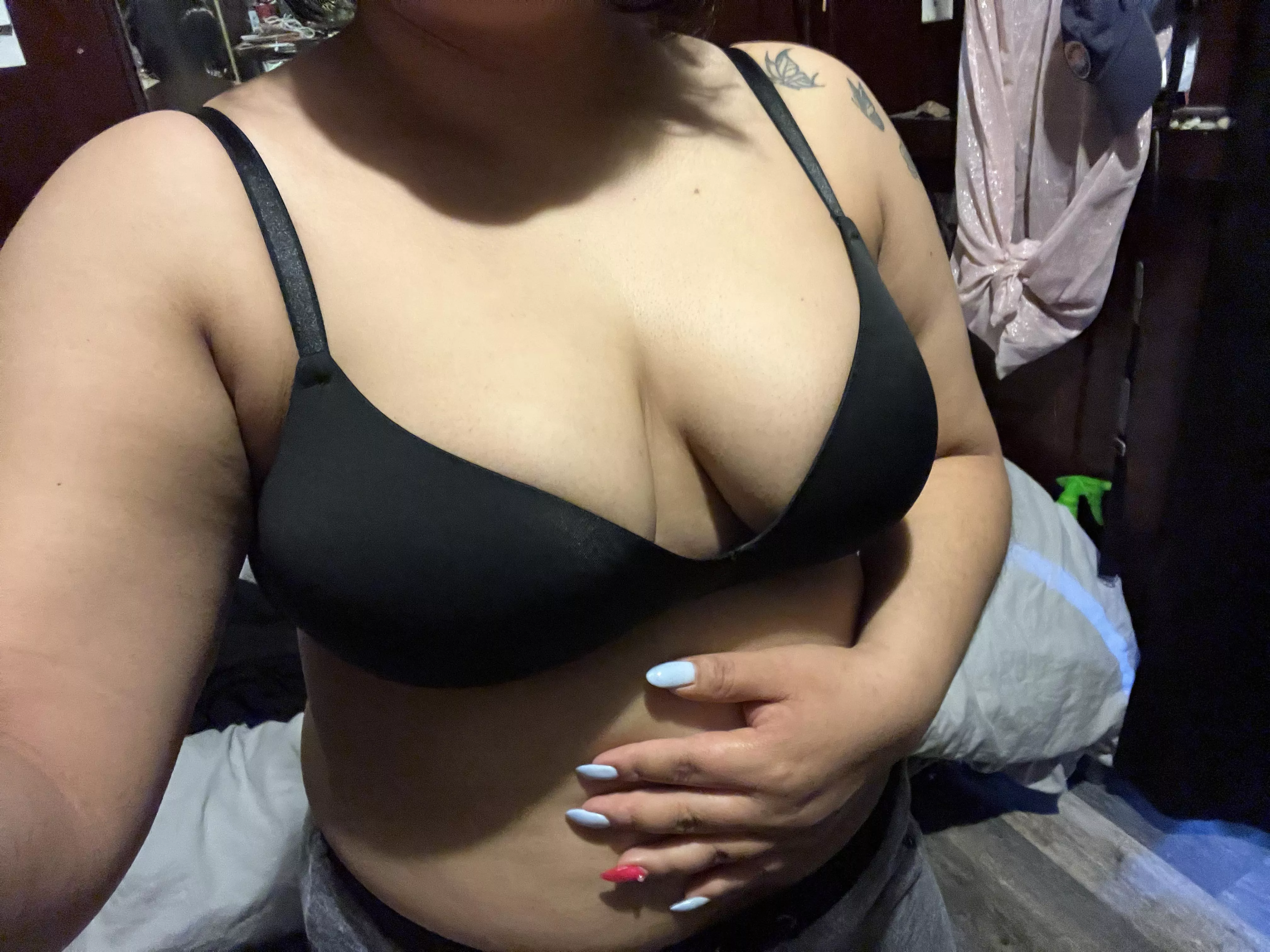 Cum ruin my bra! 26F