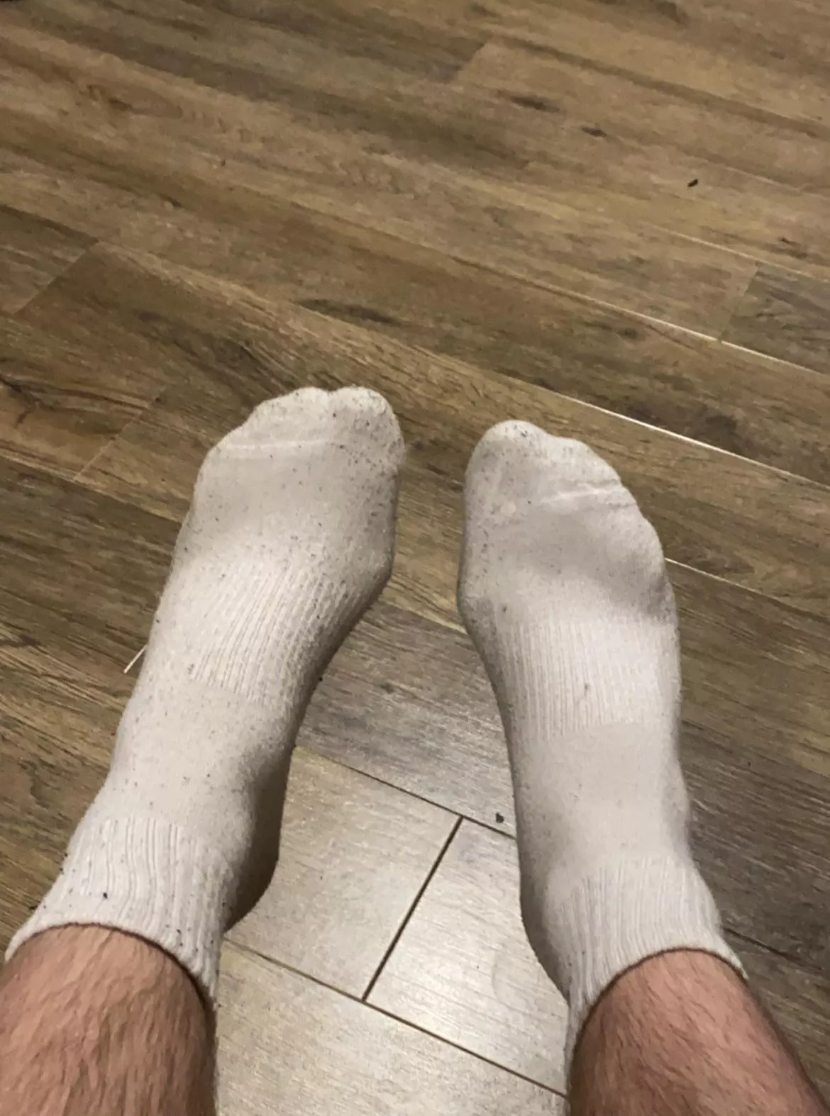 Cum take my socks off for me ;)