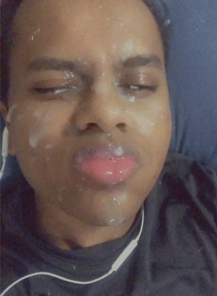 Cummed on my big lips