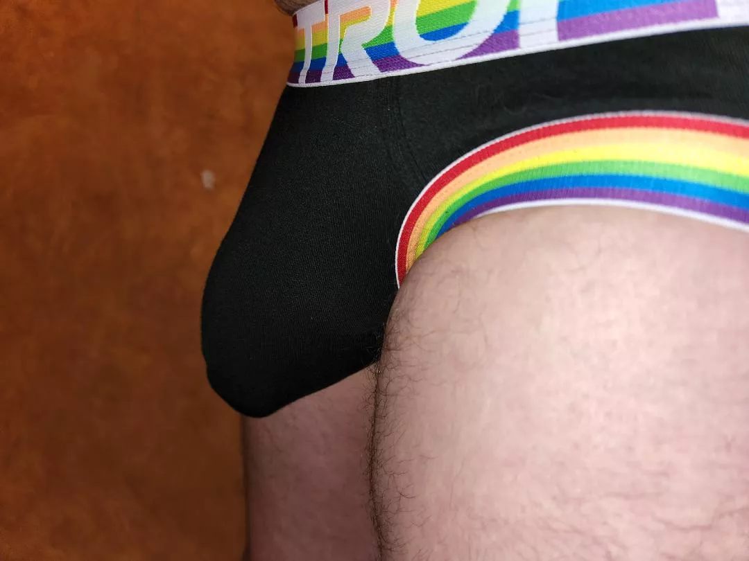 curving around my big balls in these briefs!