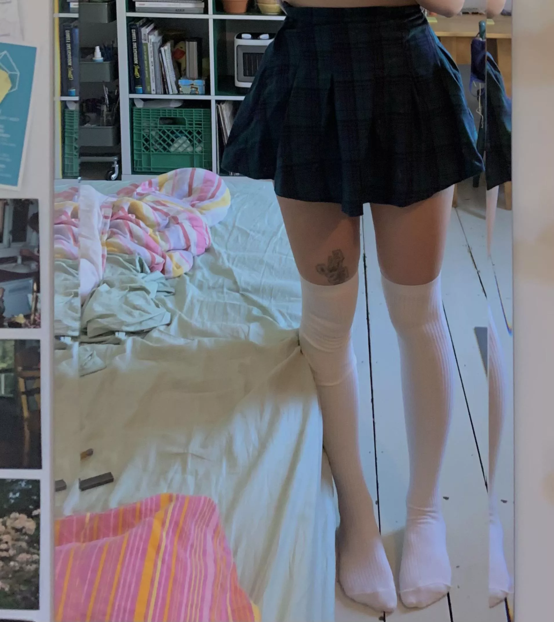 cute skirt + kneesocks 🎀 my favorite combo!