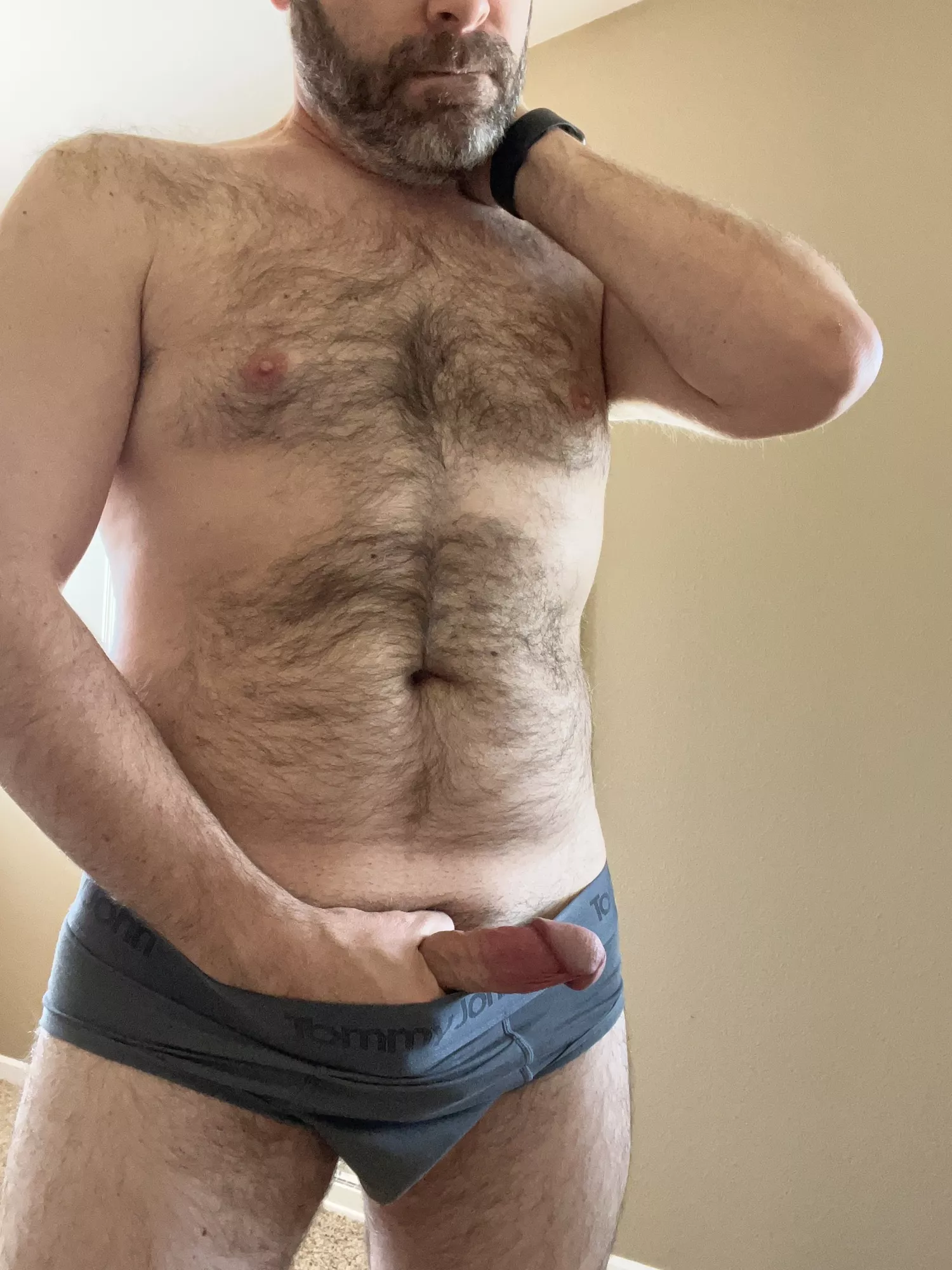 Dad (37) wants you to show me where you want it