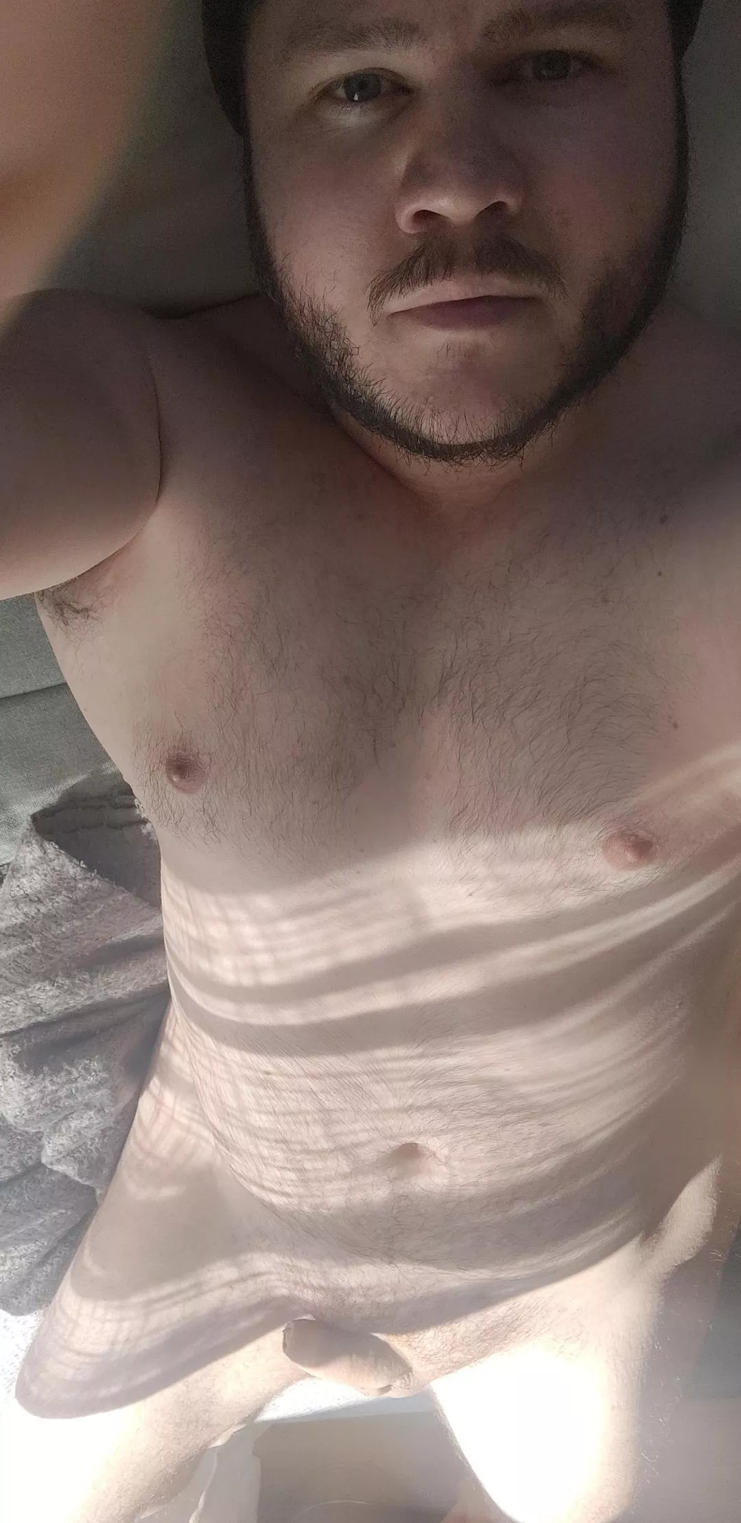 dadbod in sunlight