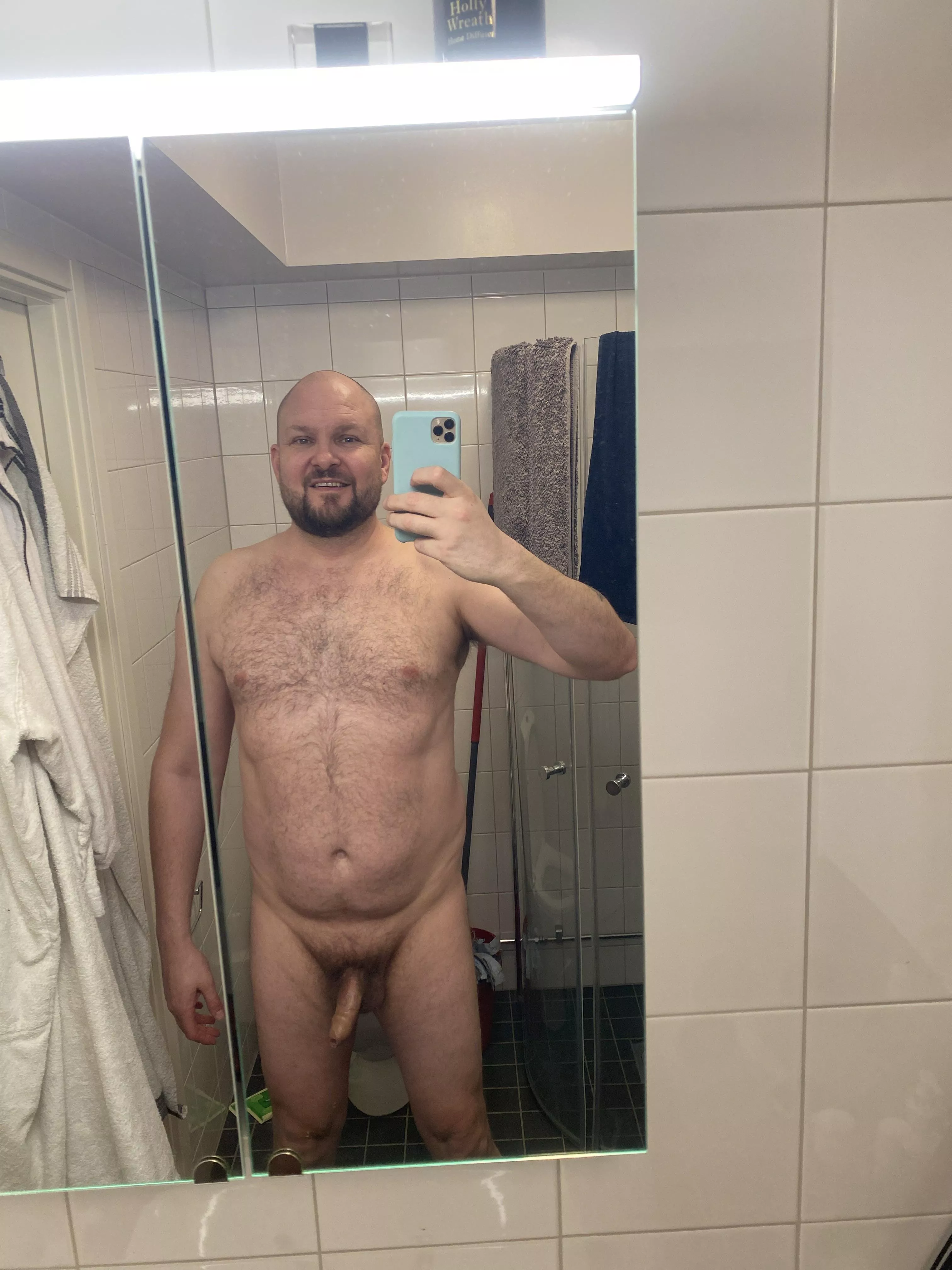 Daddy bear is looking for his chasers any of them here? (44)