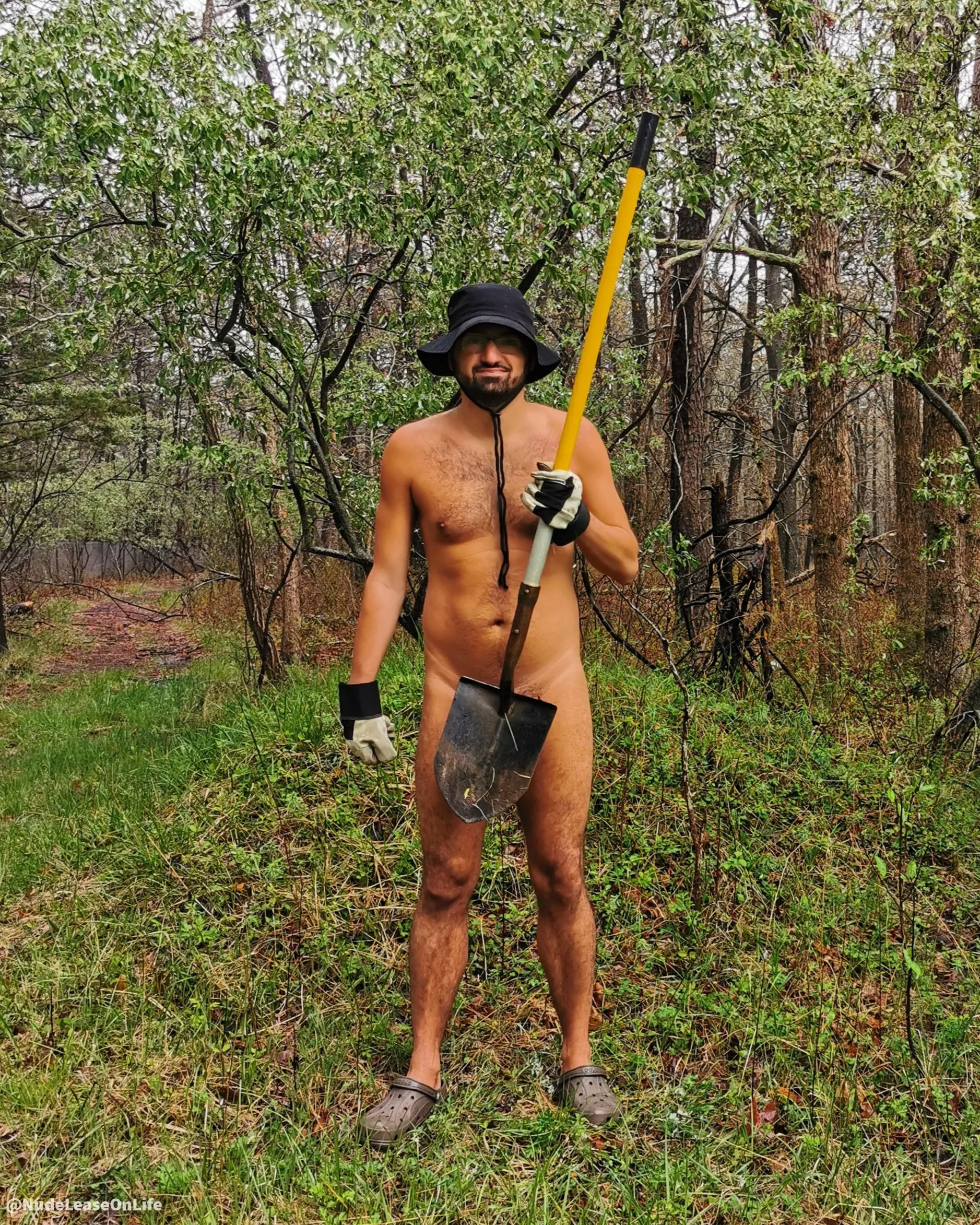 Despite high winds and rain, we're out here making the best of World Naked Gardening Day! About to transplant some rose bushes just in time for Mother's Day. Hope you all have a great weekend! 🥀