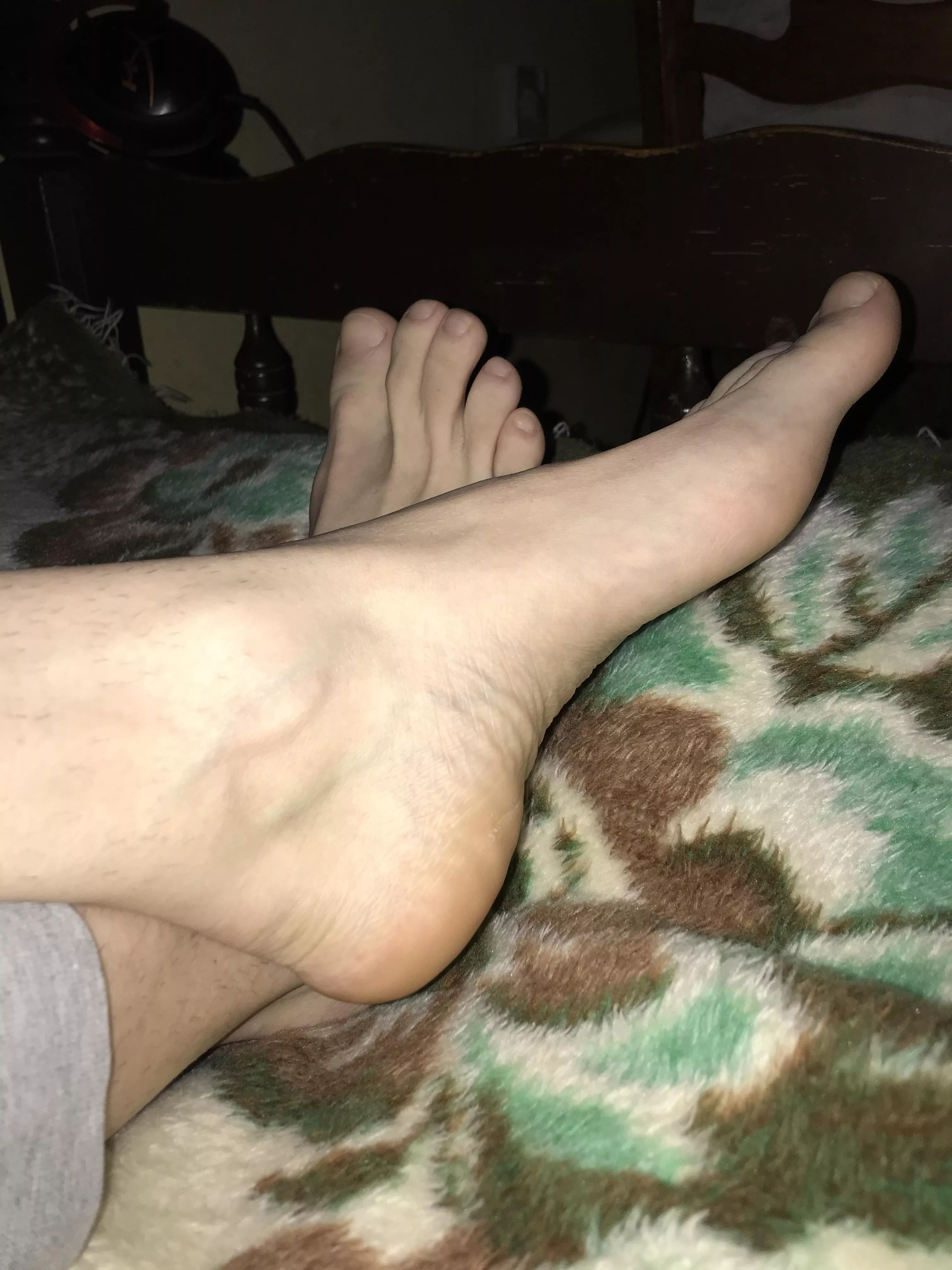 Did a lot of walking today, whoâ€™d wanna give these a massage?