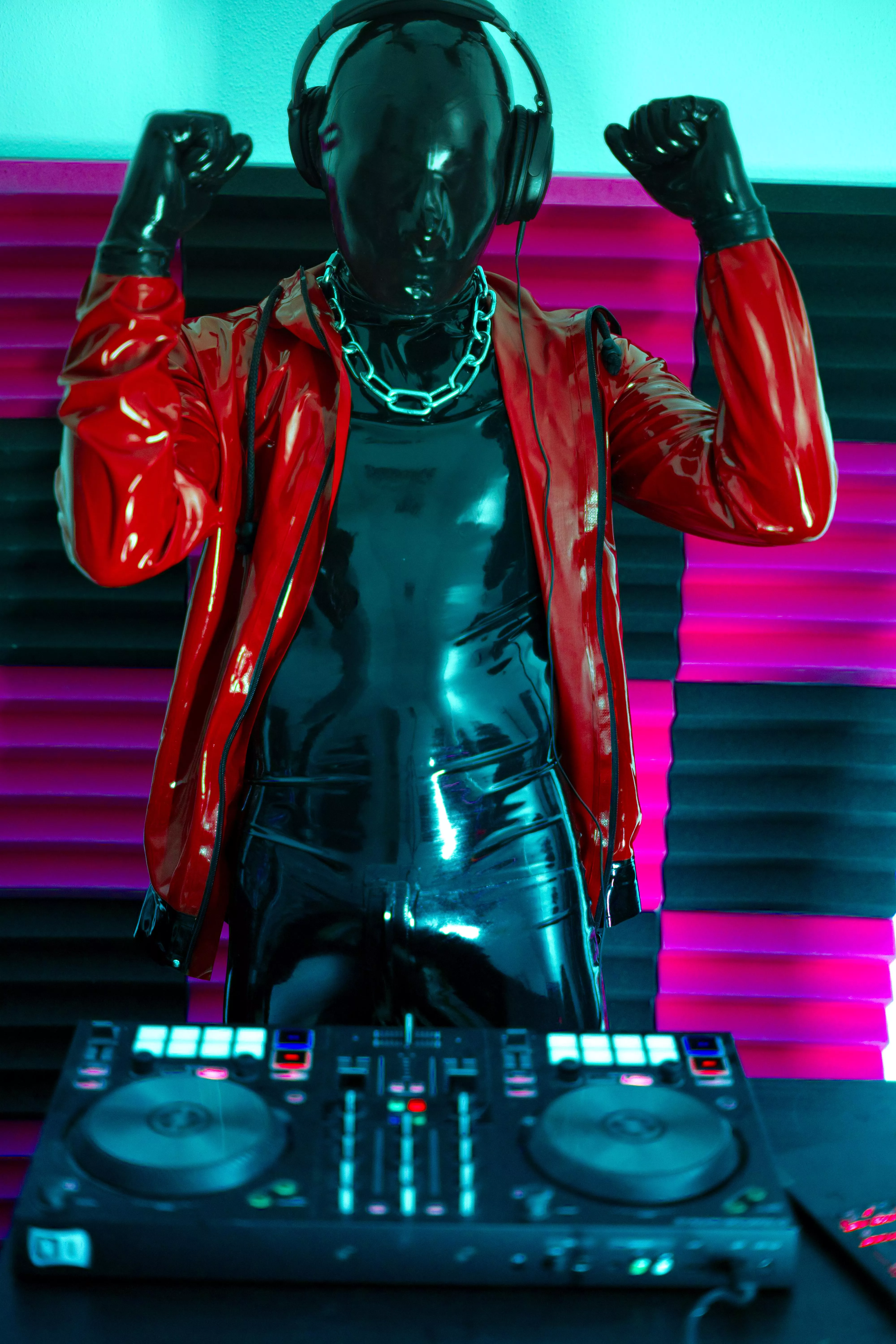 DJ Rubberdue