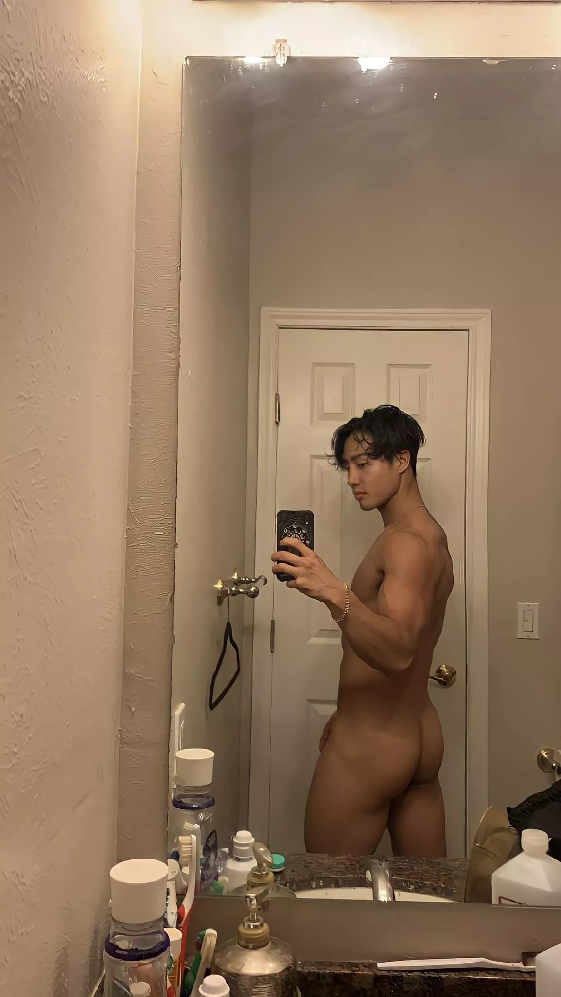 Do I got a nice ass?