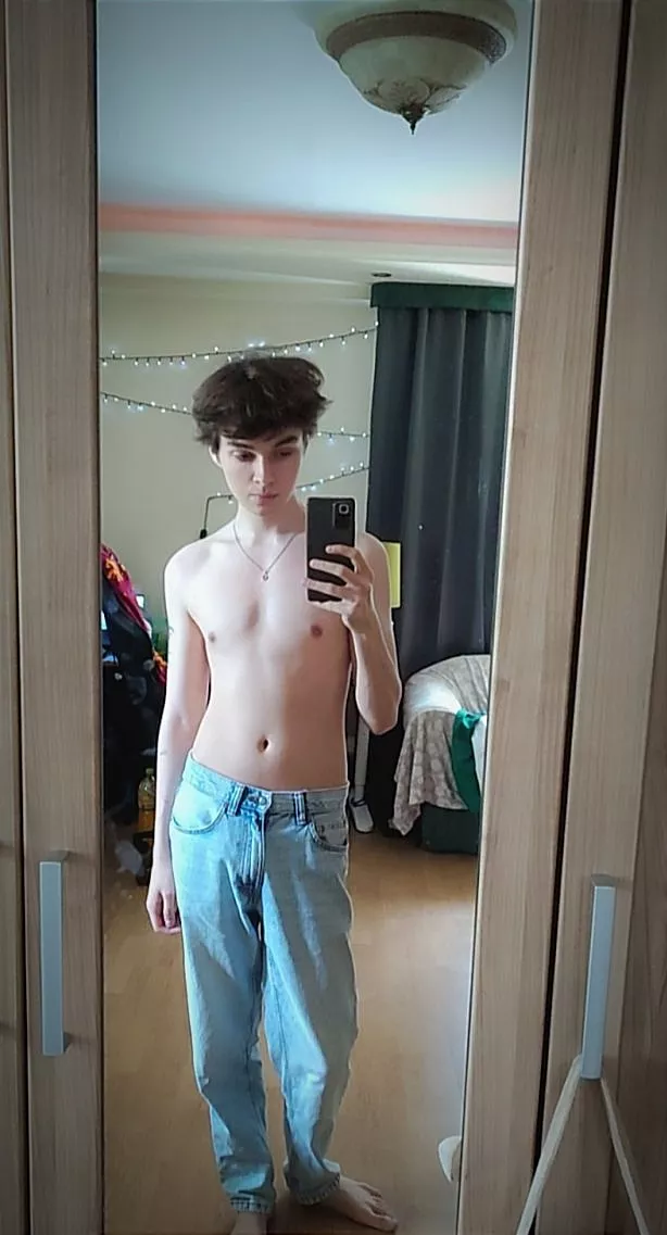 do u like skinny boys?