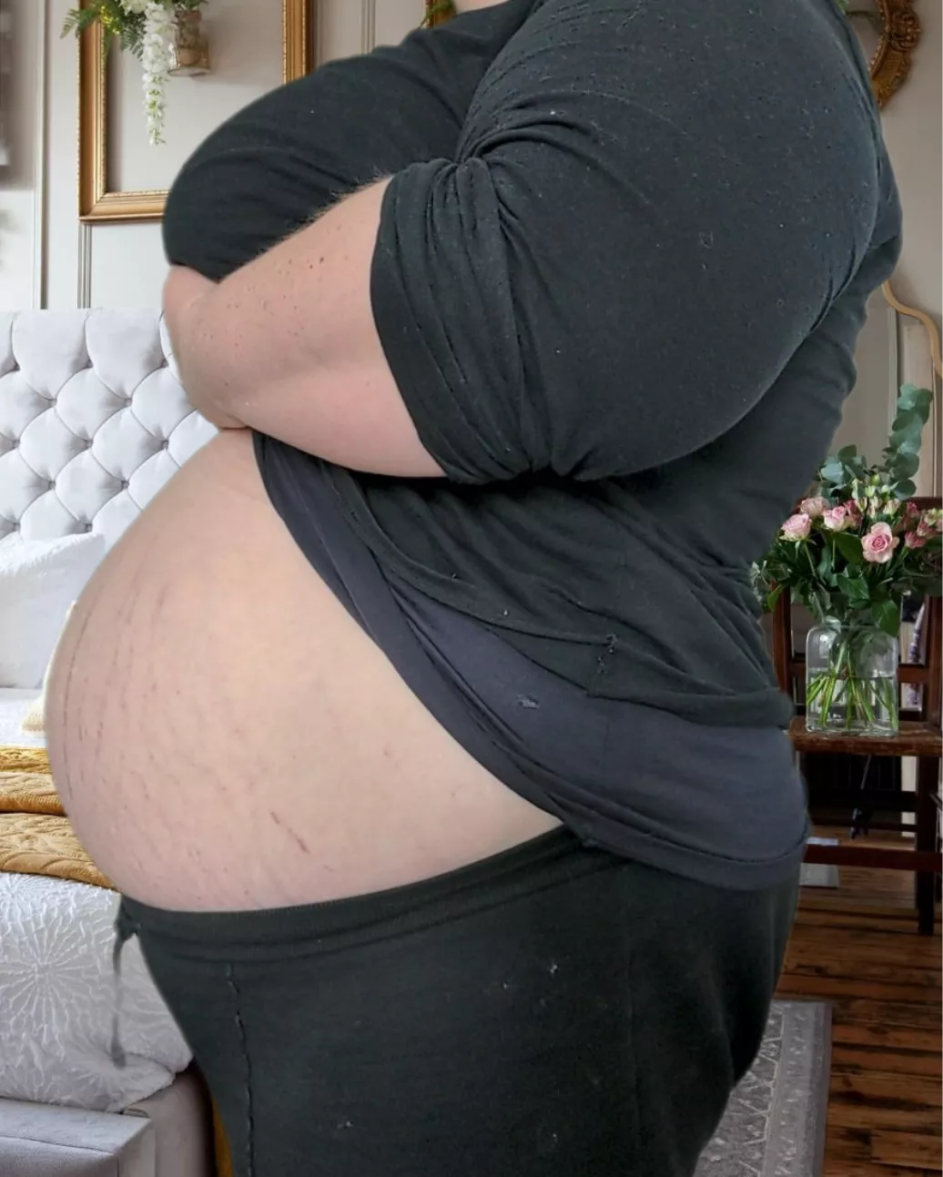 Do you like my 23 week belly? [F34] [OC]