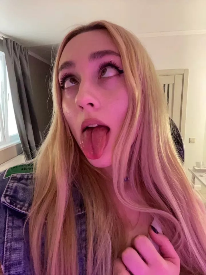 Do you like my ahegao face?