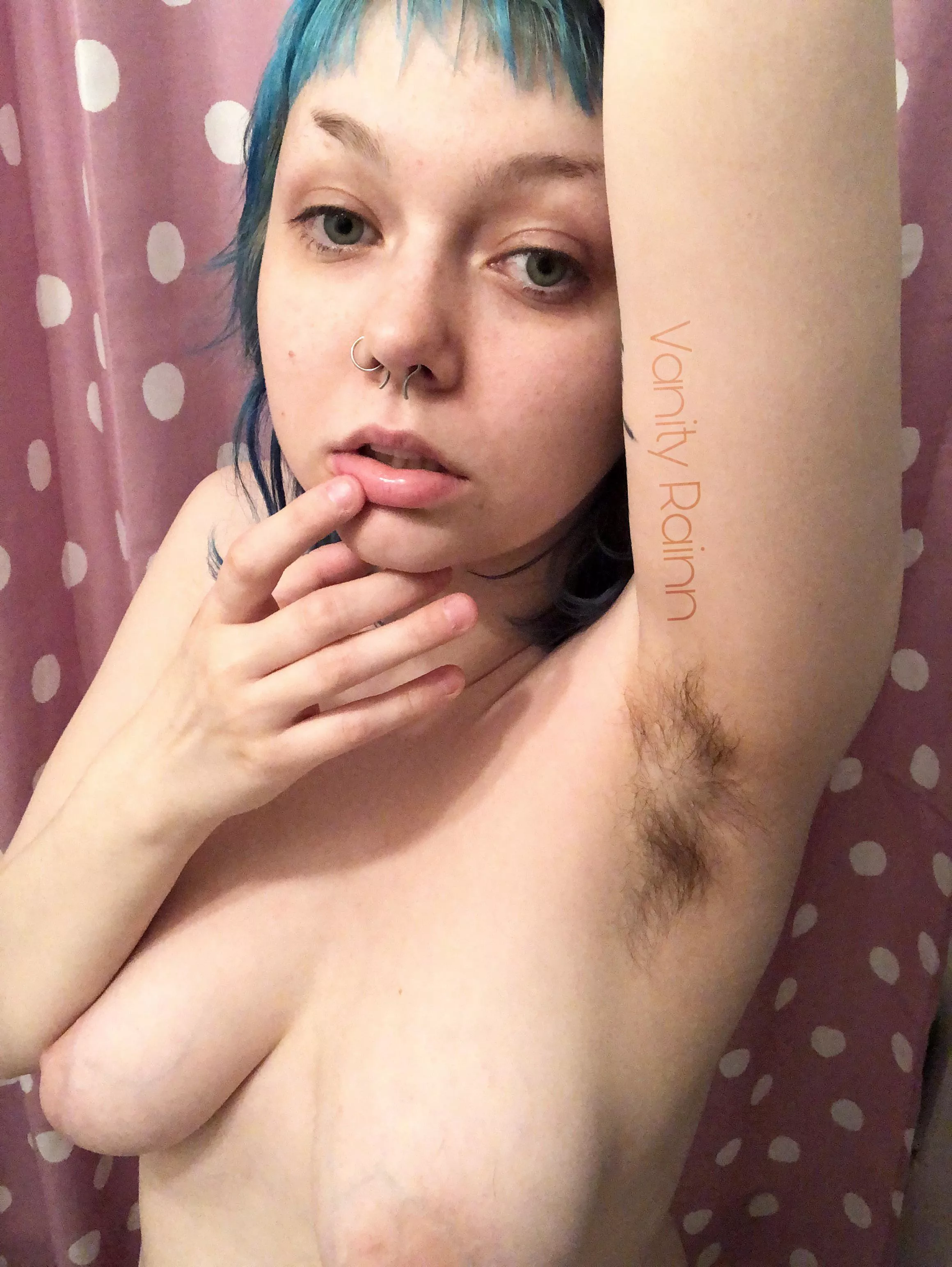 do you like my hairy pits? or should I shave?