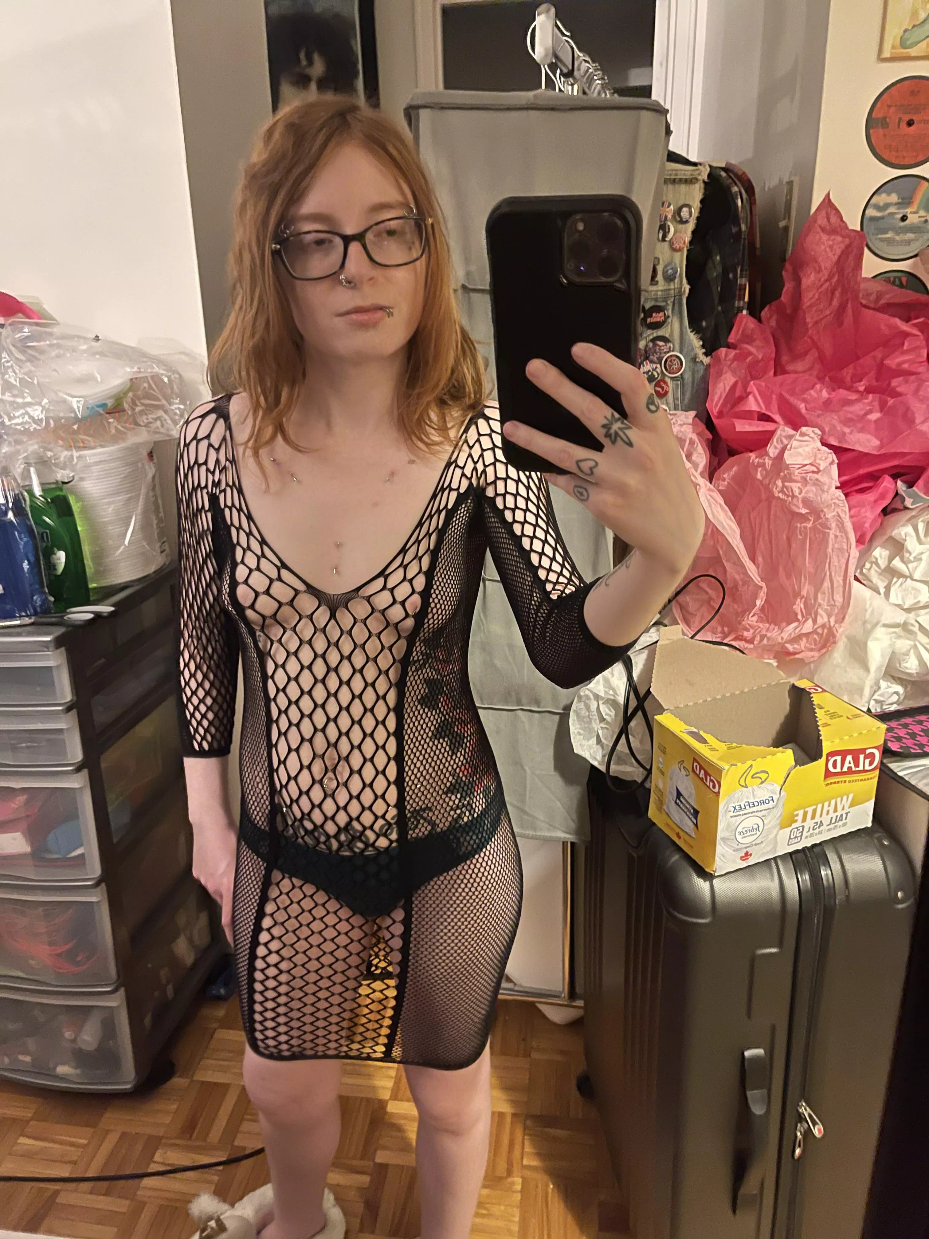 Do you like my mesh outfit?