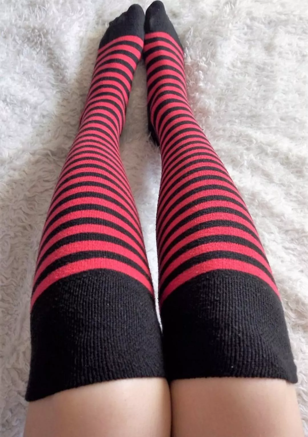 do you like my overknee socks?