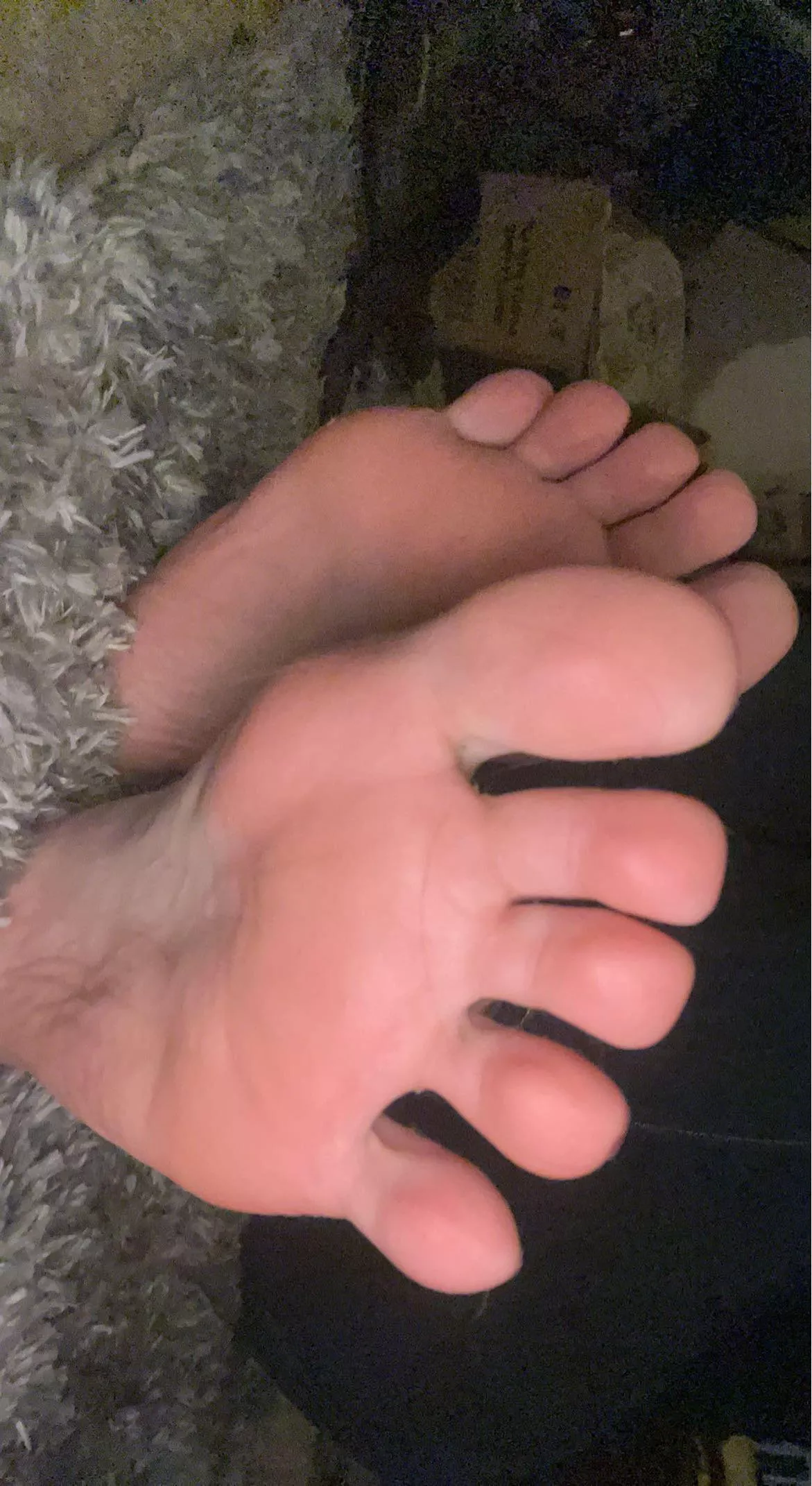 do you like my spread toes?