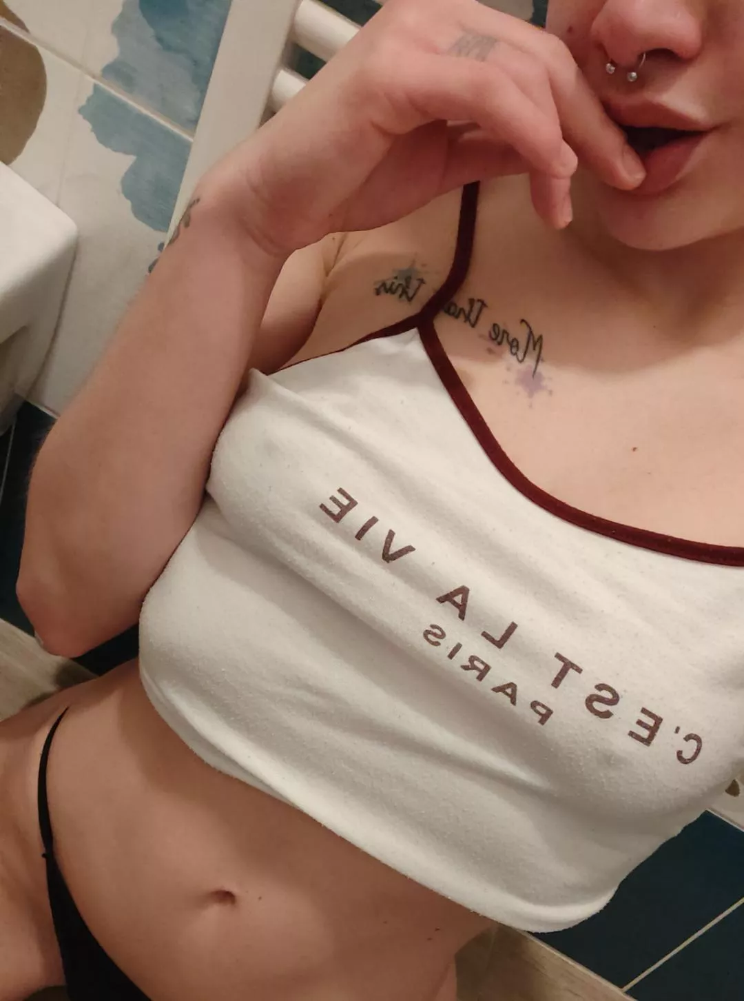 Do you like small boobs? 🍒