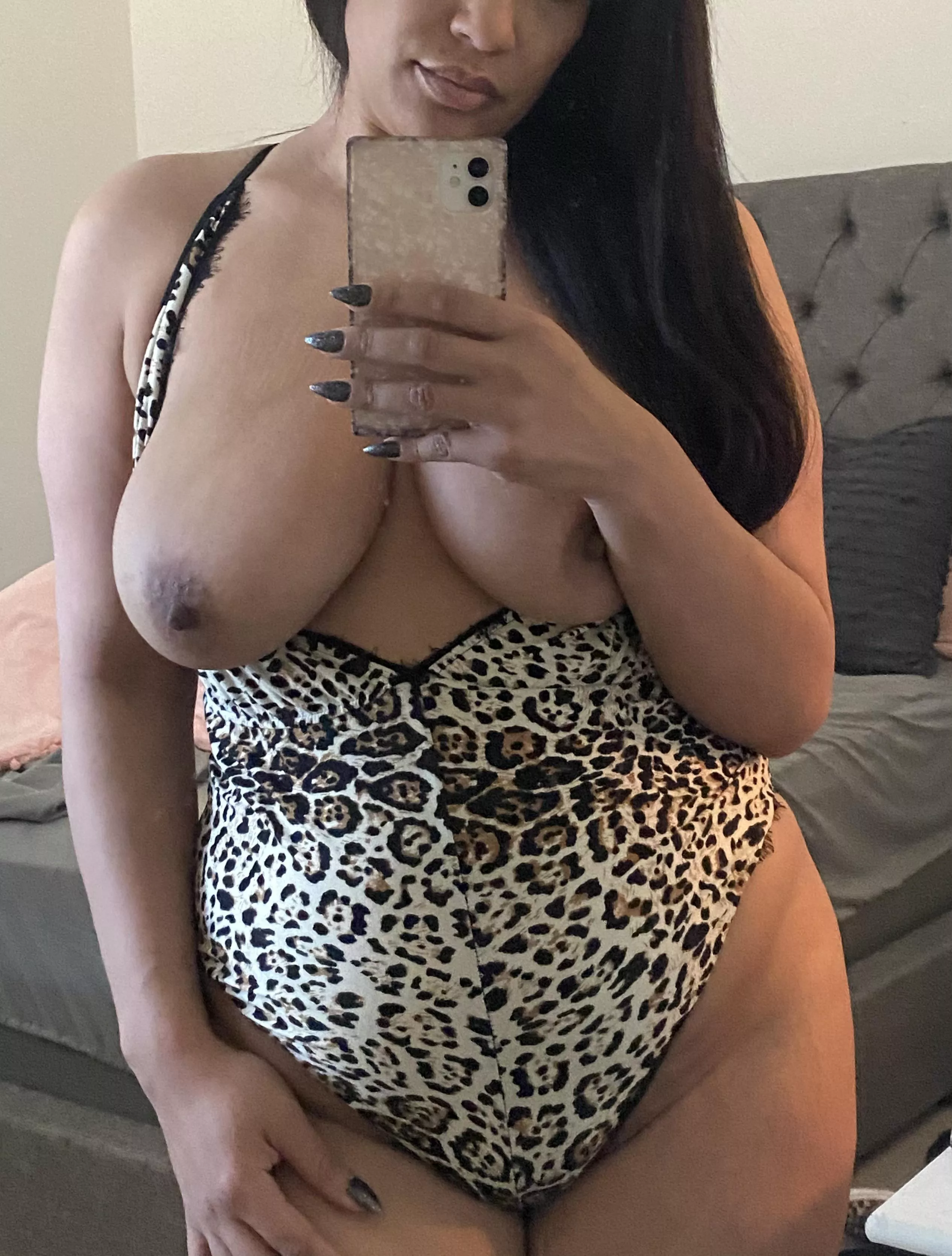 Do you like the leopard print on me