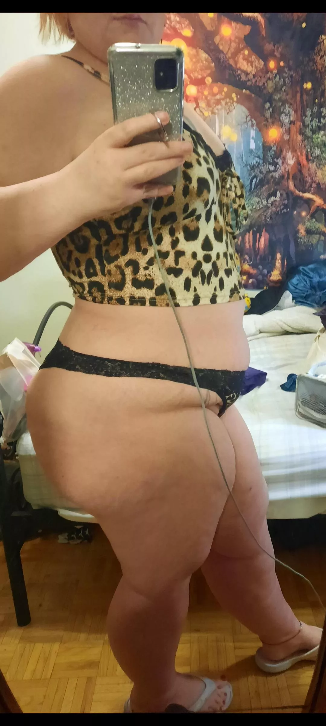 Do you love a Big Soft Jiggly Ass, Pretty Plump Pink Pussy & Cute Feet?