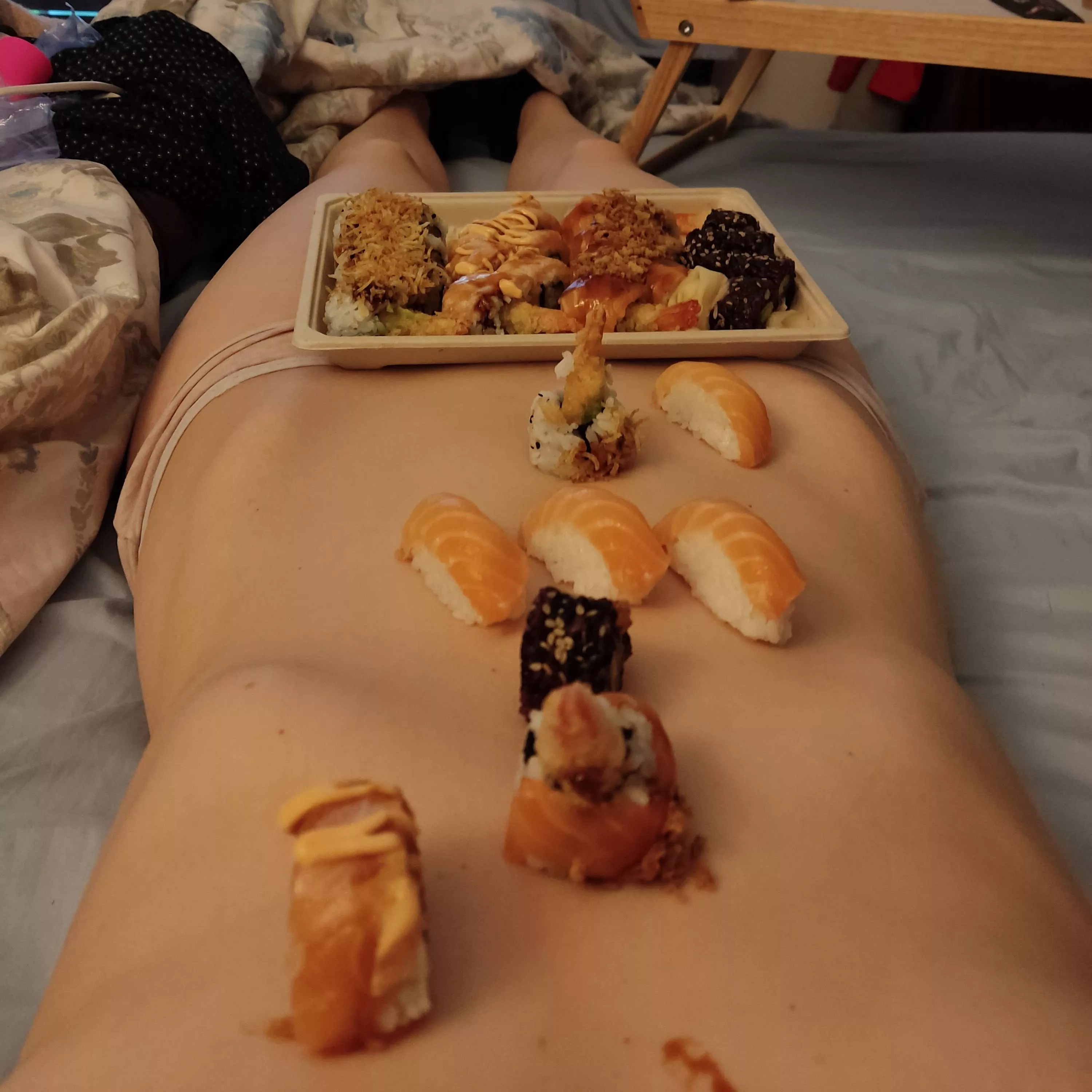 Do you want a taste? #Nyotaimori #bodysushi