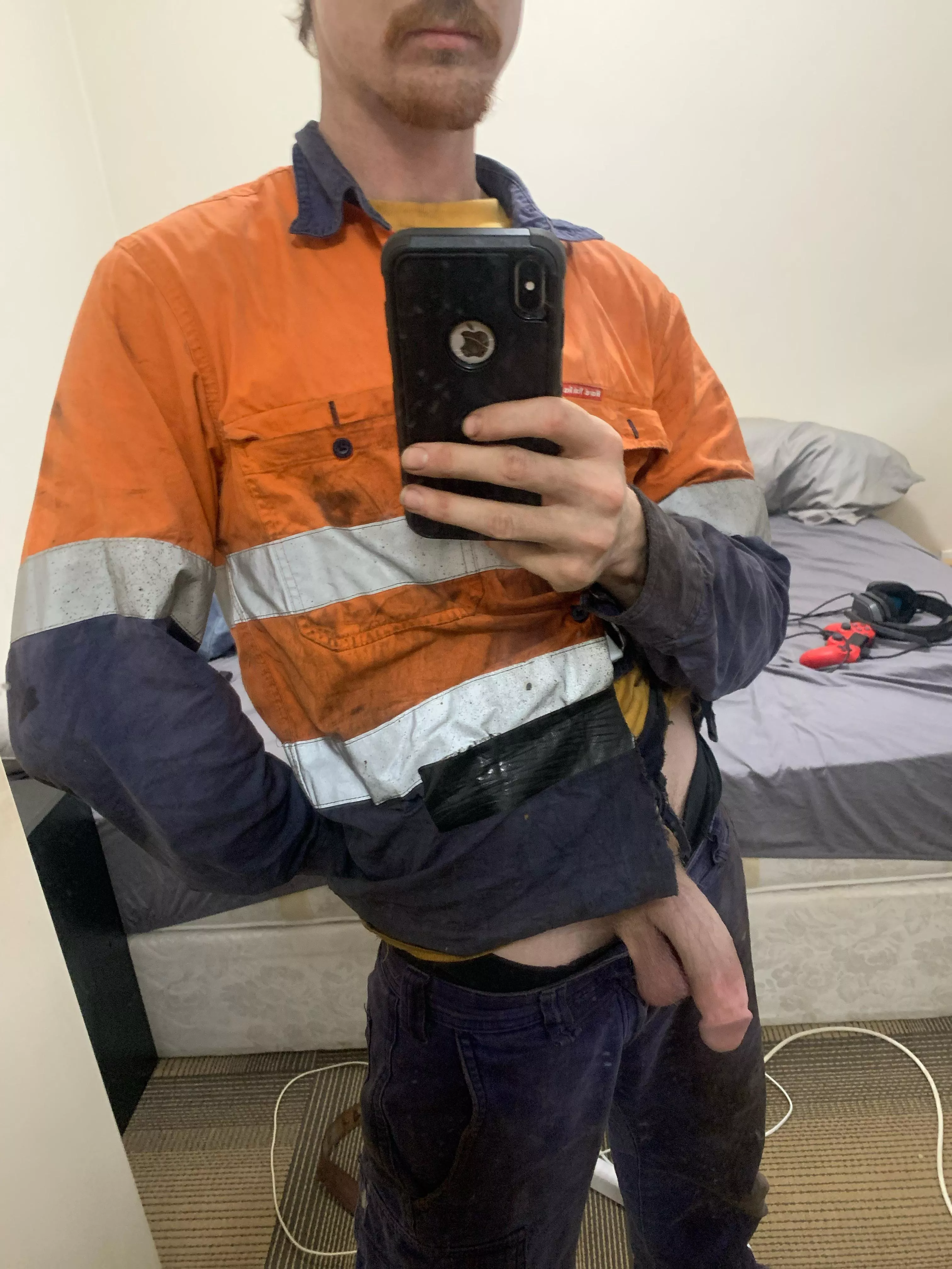 Does a hardworking, dirty tradesman give you a lady boner?