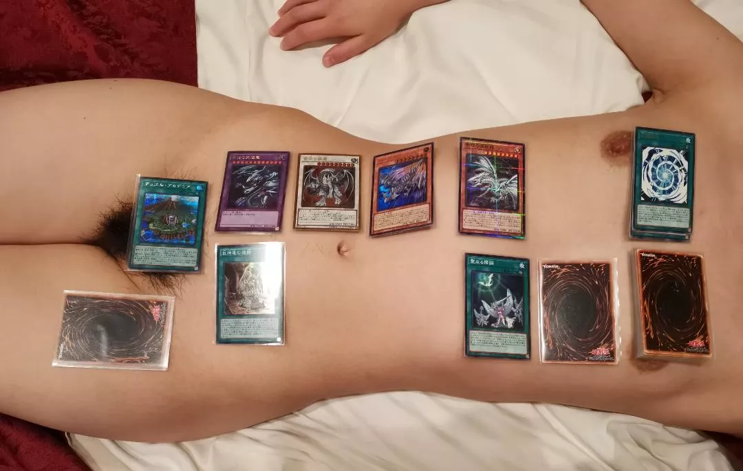 Does anyone here play YuGiOh? ðŸ’• ðŸ‡¯ðŸ‡µ 18 [F] In Japan we have an old tradition of eating food from a girl's body, so I wondered if this could work for duel fields. ðŸ¤”