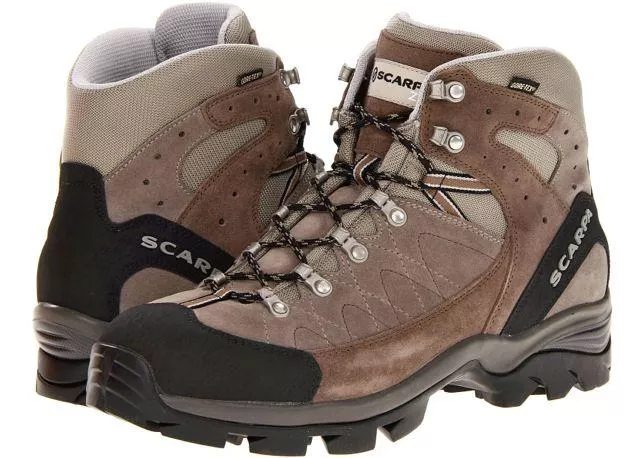 Does anyone know if Scarpa Kailash GTXs are still being produced in this color? And if so, where?