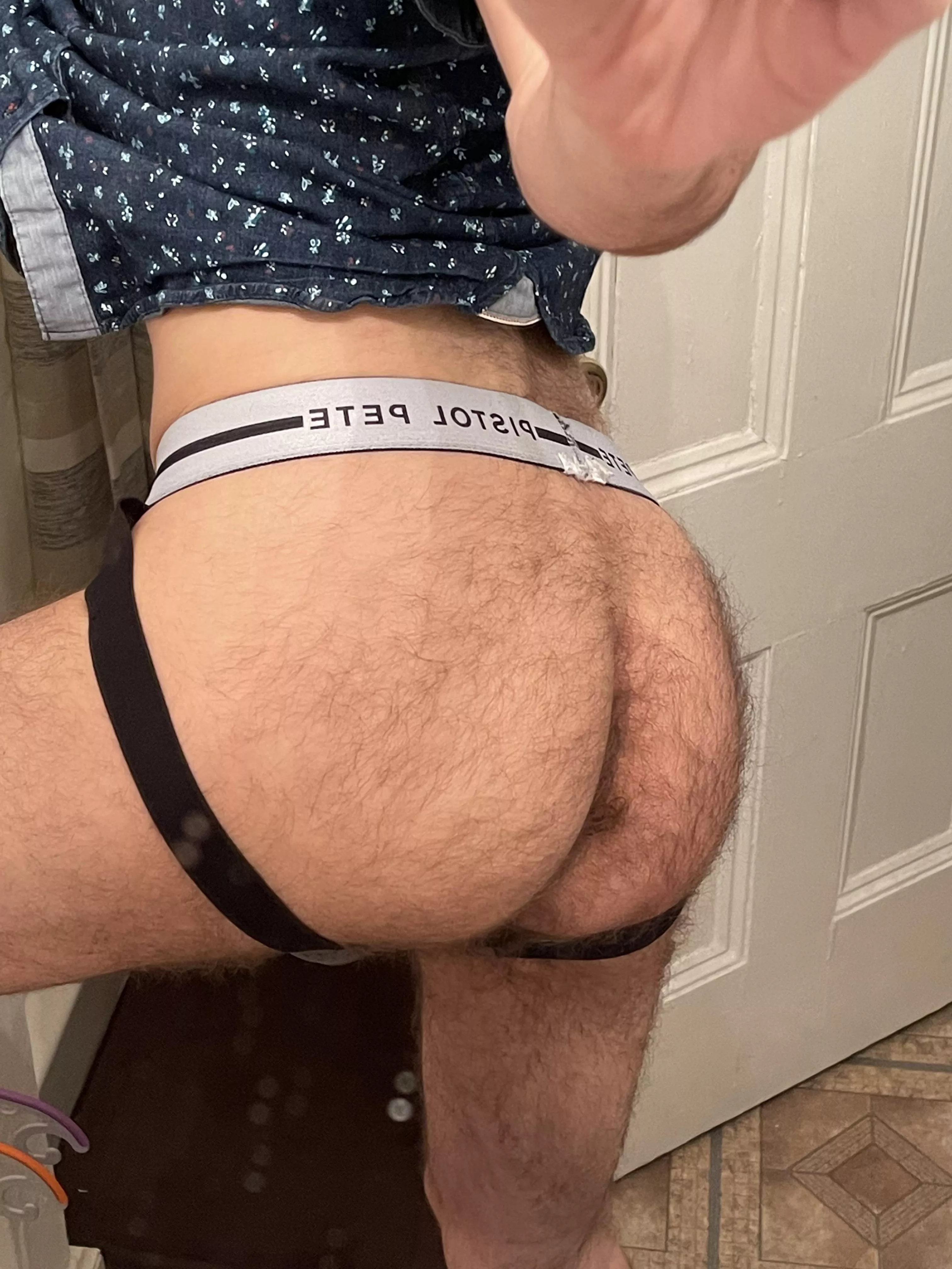 Does this make my ass look big?