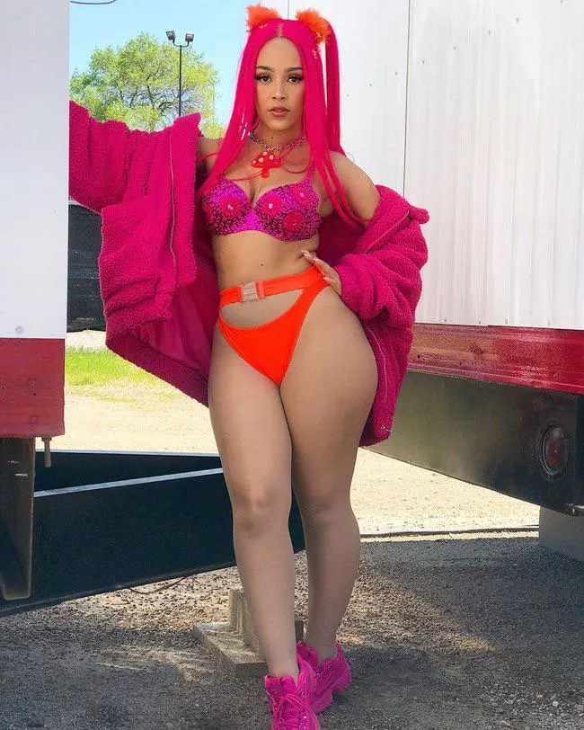 Doja cat deliciously thicc