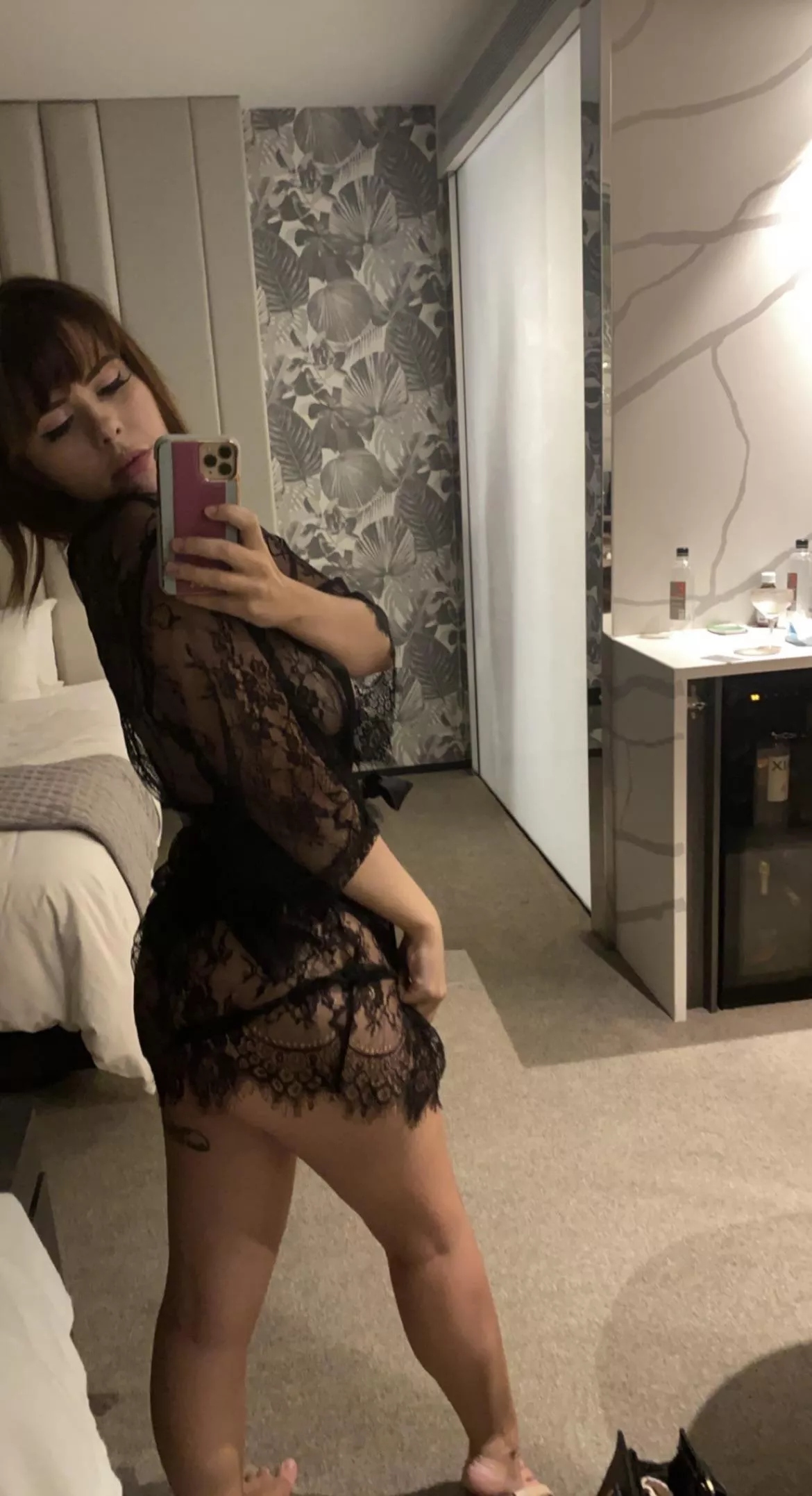 [domme] get on your knees and beg for it