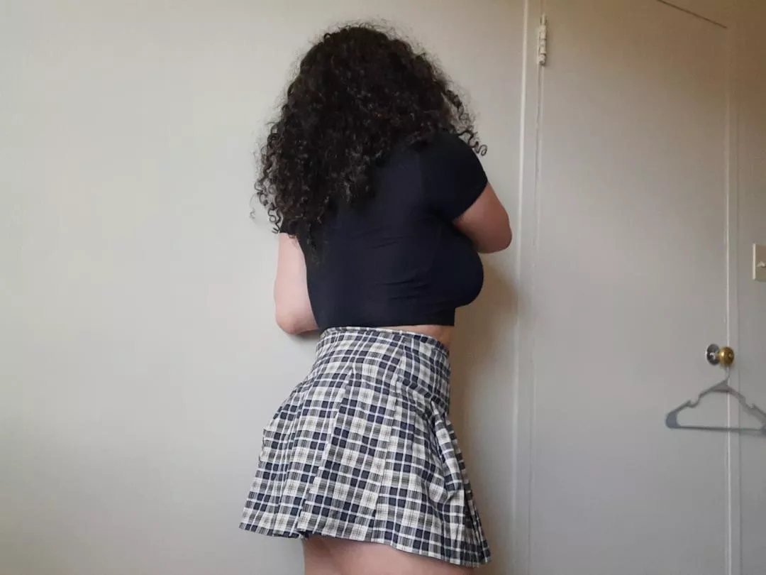 don't look up my skirt ;)