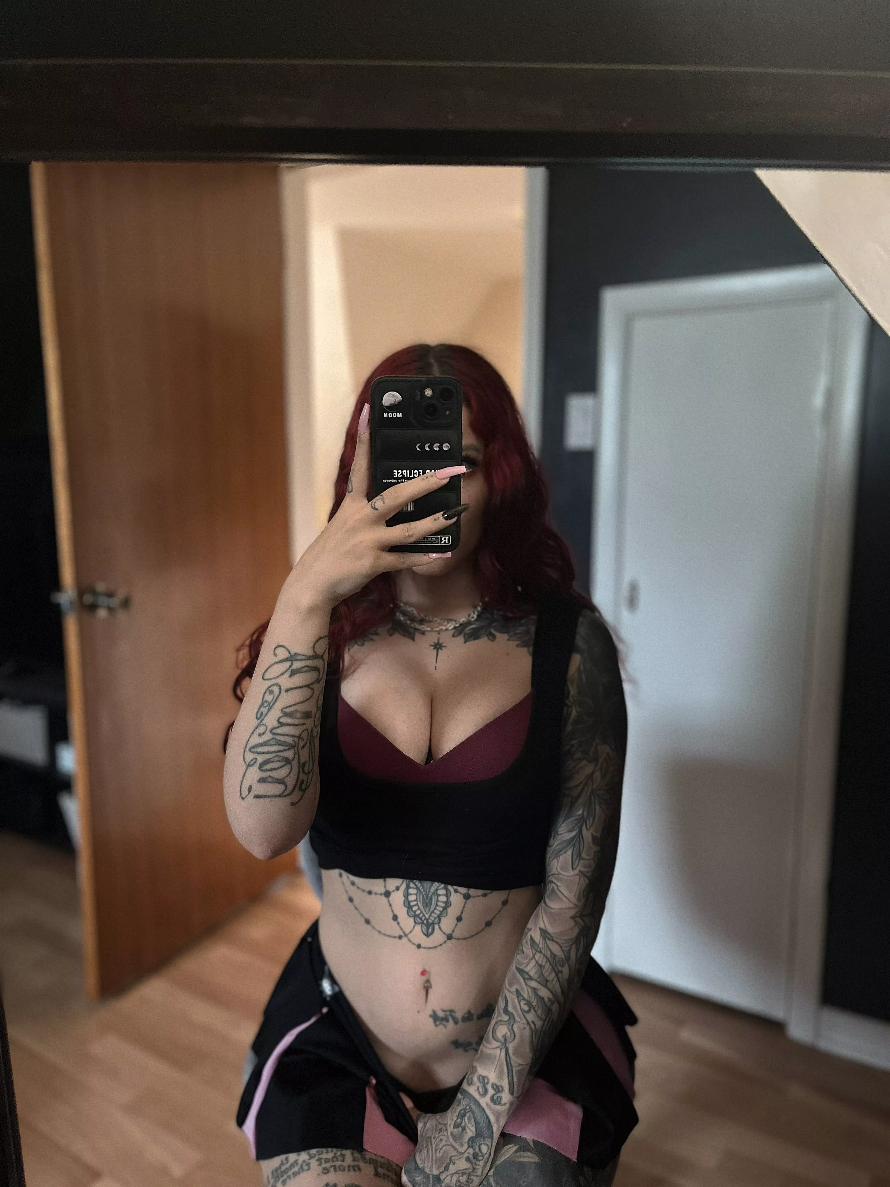 Down for a session? 0 F - vifoxxox || k ! k rawpritty or telegram vifoxx