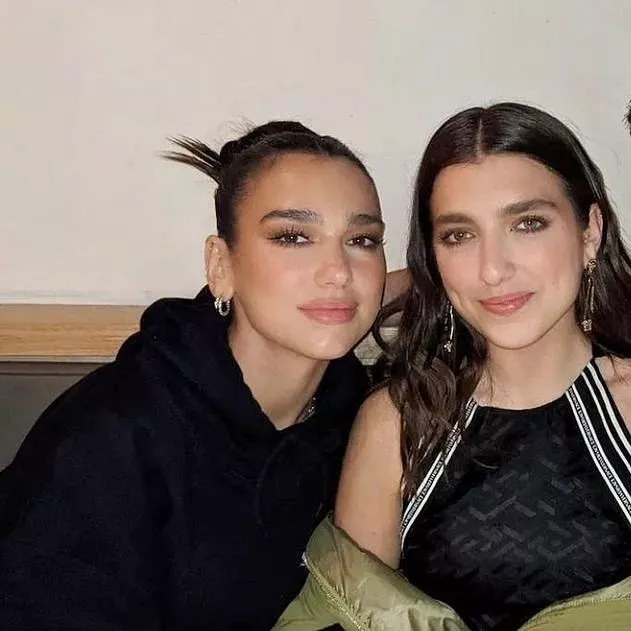 Dua Lipa and her sister Rina