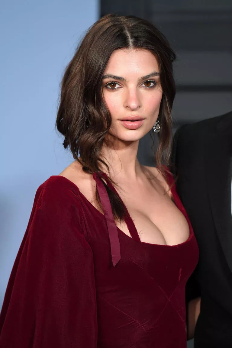 Emily Ratajkowski