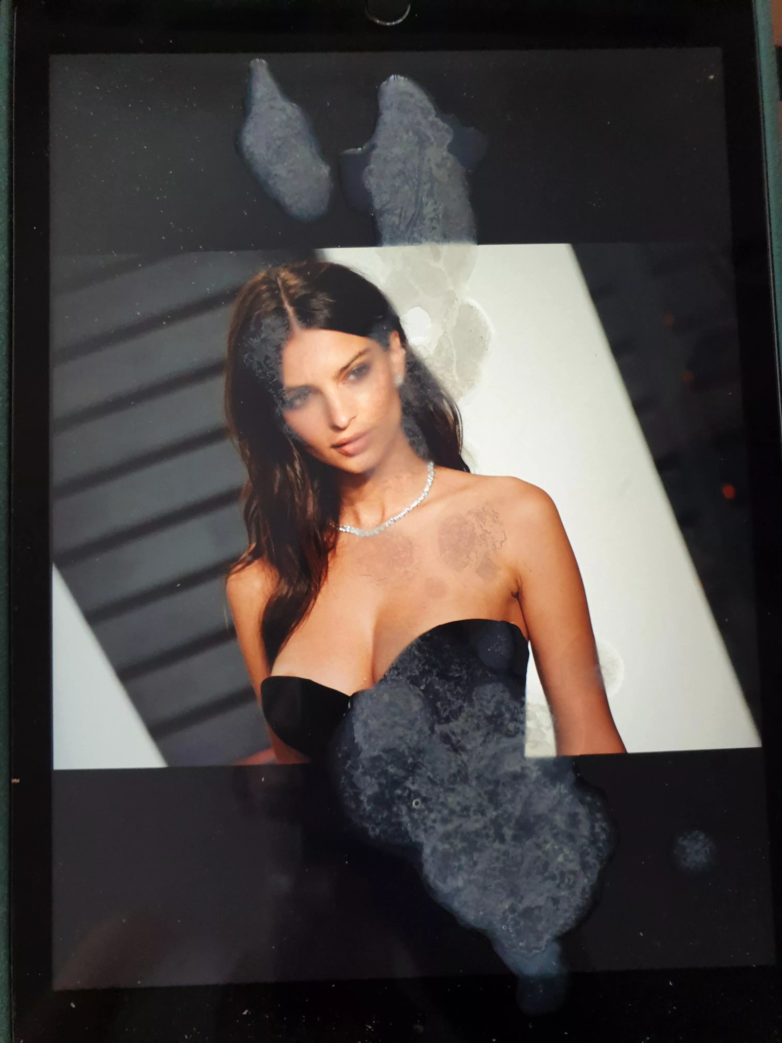 Emily Ratajkowski cumtribute